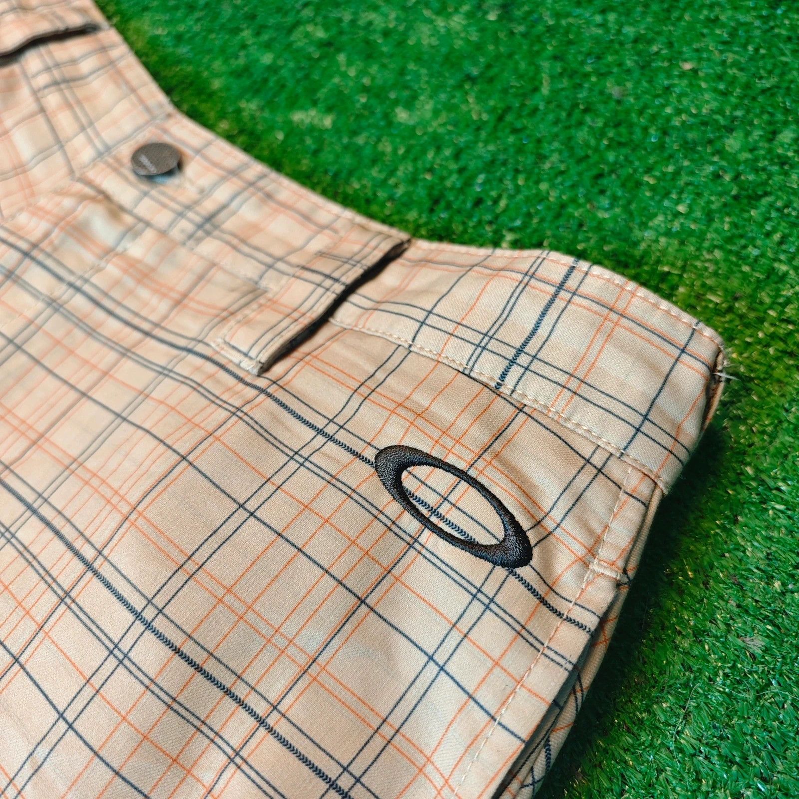 Oakley Oakley Pants Mens W34 L33 straight plaid golf trousers y2k Size US 34 / EU 50 - 12 Thumbnail