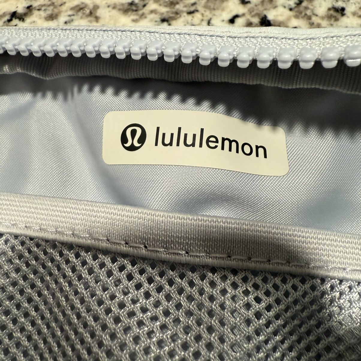 Lululemon Lululemon Belt Bag Crossbody Starlight Camo Everywhere READ Size ONE SIZE - 10 Thumbnail