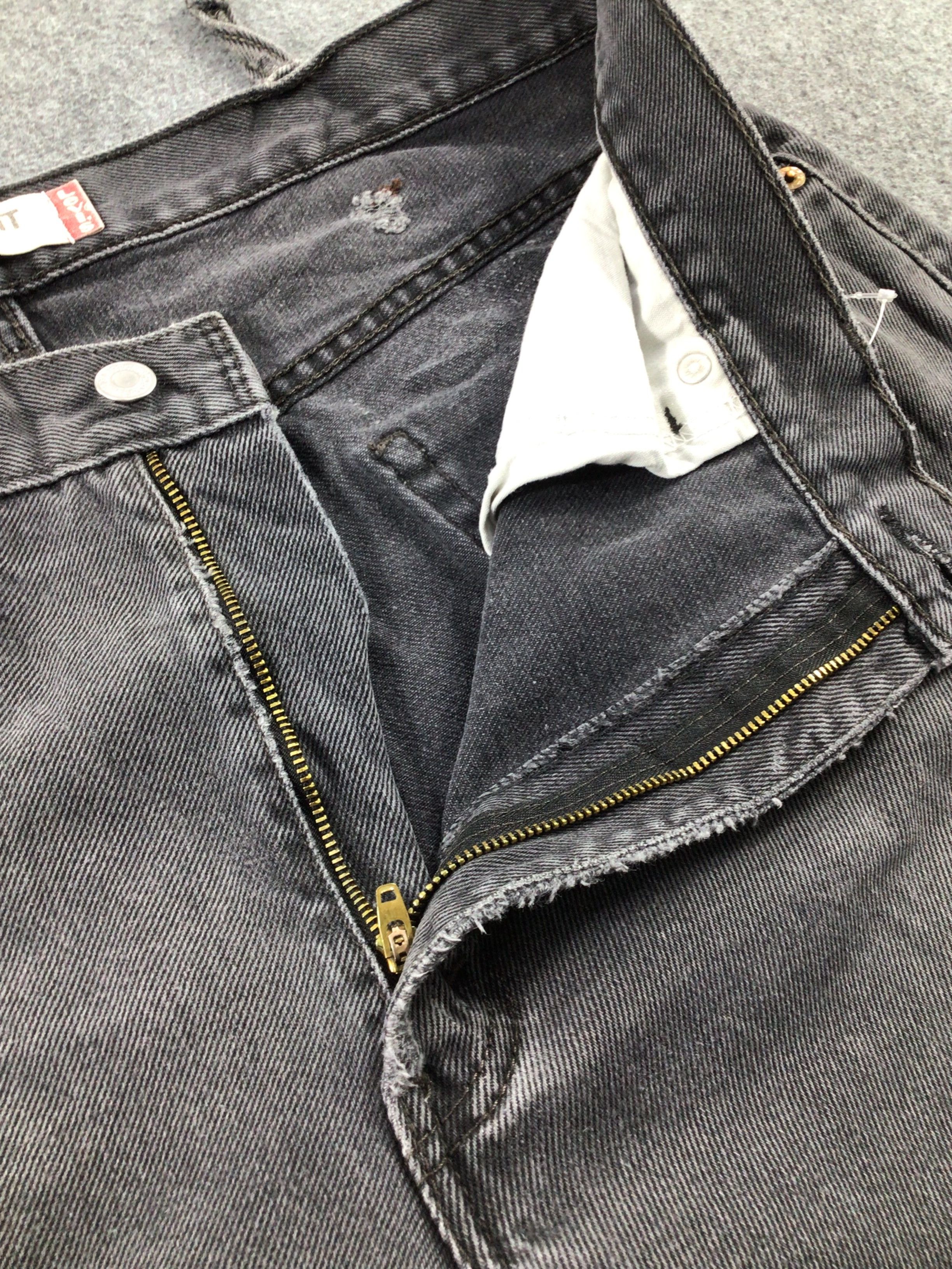Levi's Vintage Levis 550 Jeans -J809 Size US 37 - 9 Thumbnail