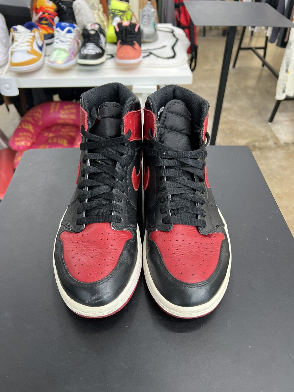 Jordan Brand × Nike Jordan 1 Bred Banned Sz. 8.5 (2016) Size US 8.5 / EU 41-42 - 2 Thumbnail