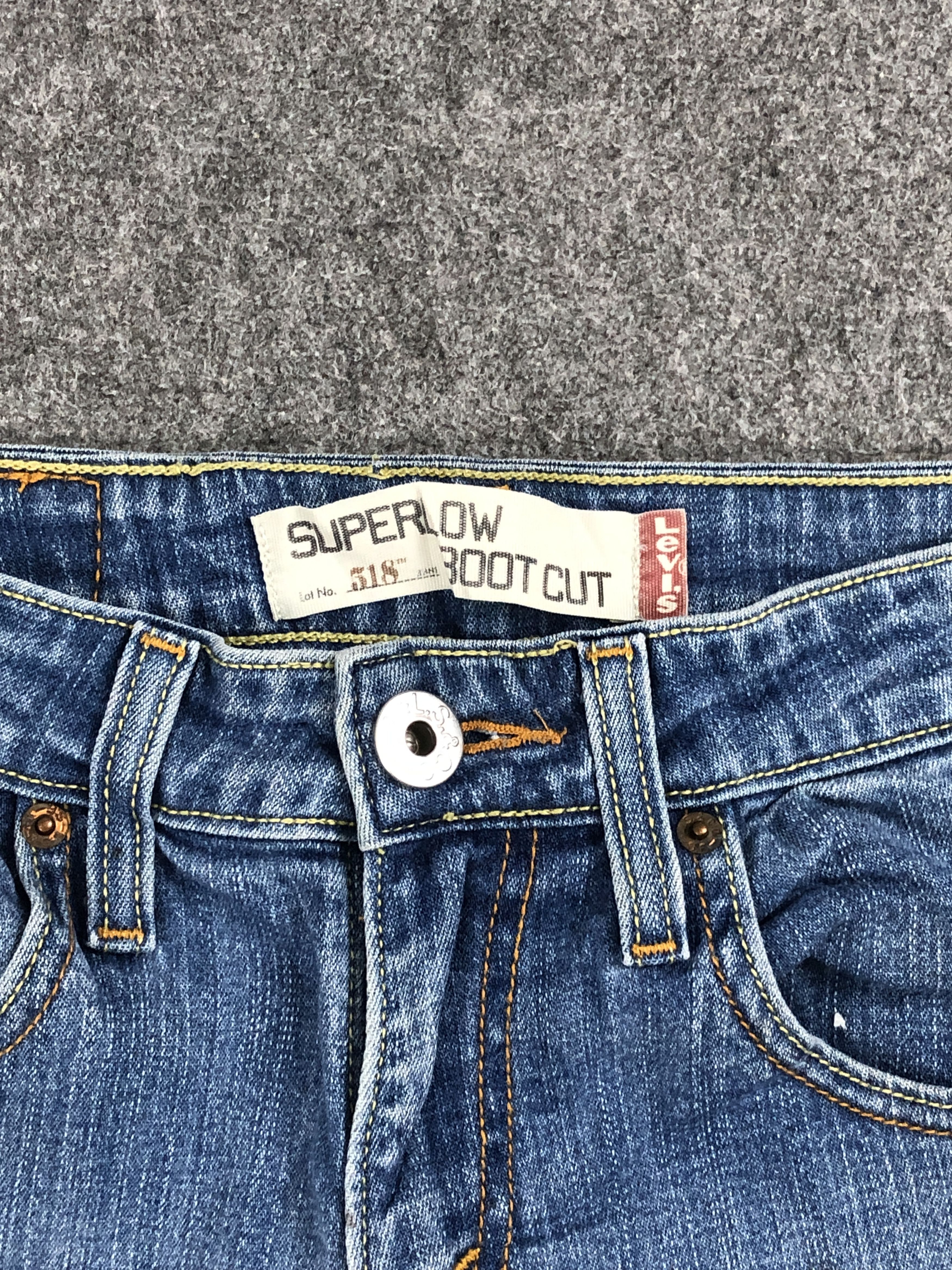 Levi's Vintage Levis 518 Painter Bootcut Jeans DP2259 Size US 27 - 7 Thumbnail