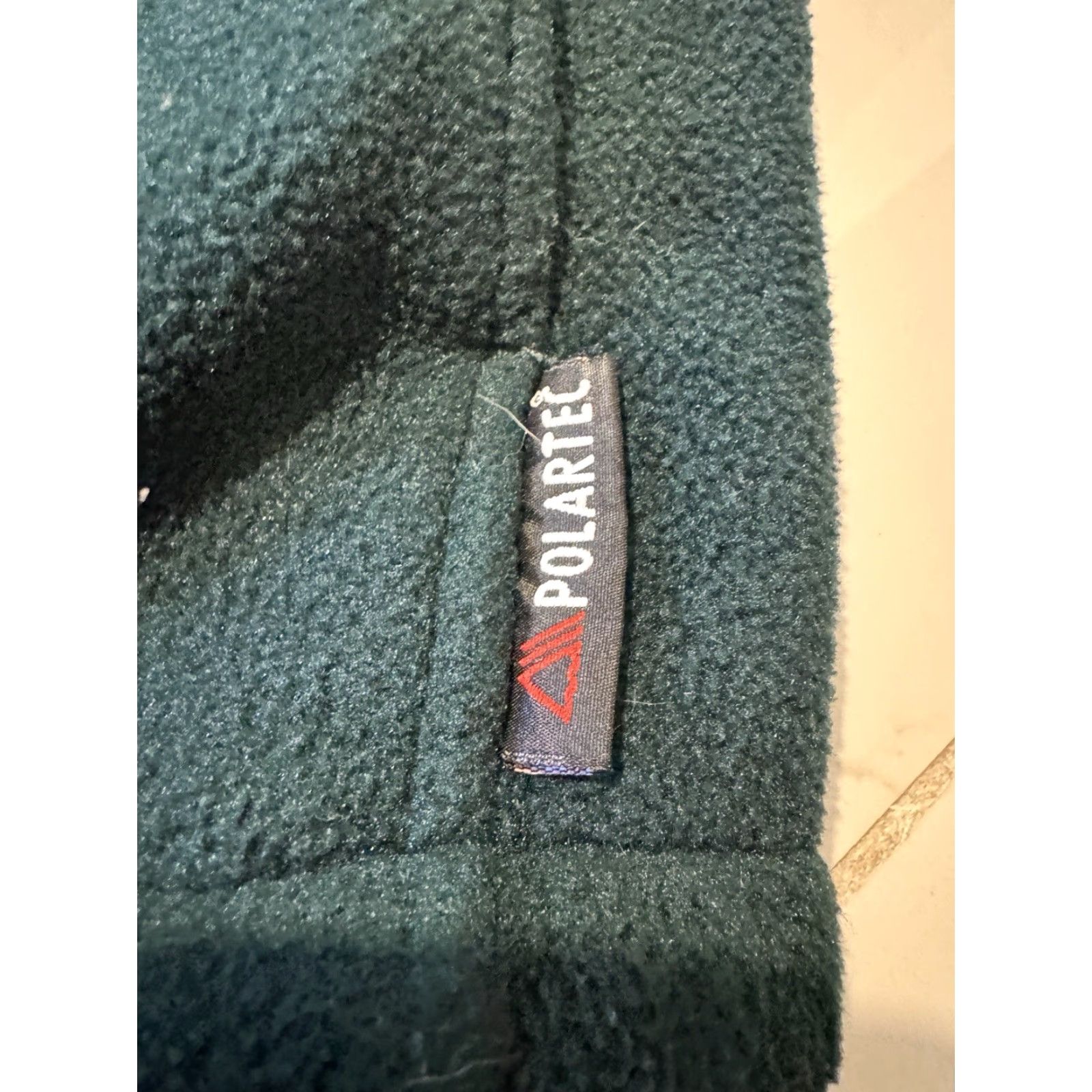 Vintage VINTAGE Woolrich Outdoors Polartec Green Fleece Full Zip Vest Adult Large Size US L / EU 52-54 / 3 - 3 Thumbnail