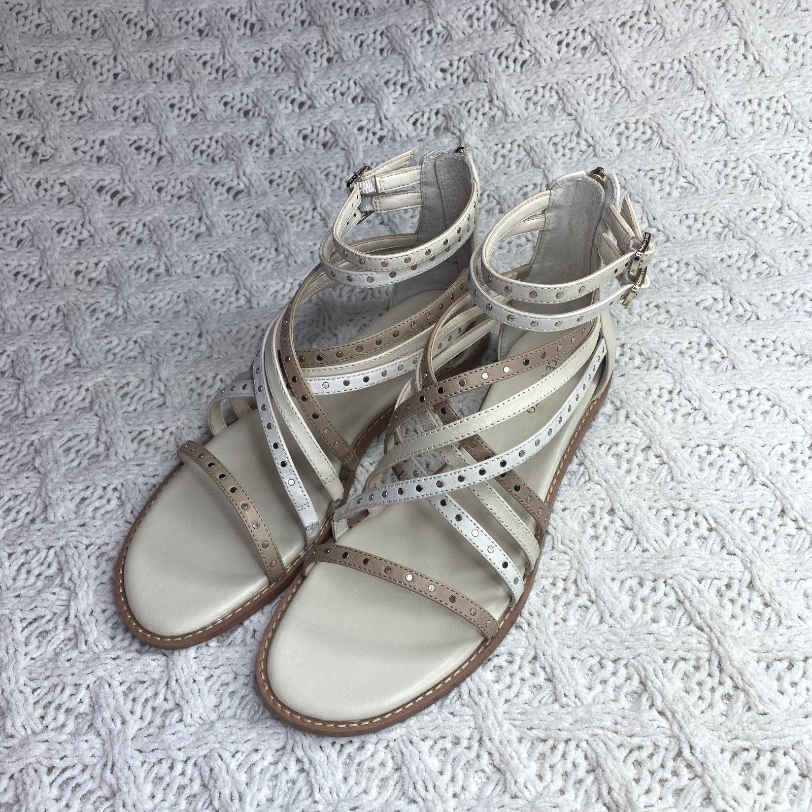 Vince Camuto Vince Camuto Women's Dirrazo Embellished Gladiator Sandal Fl Size US 8.5 / IT 38.5 - 7 Thumbnail