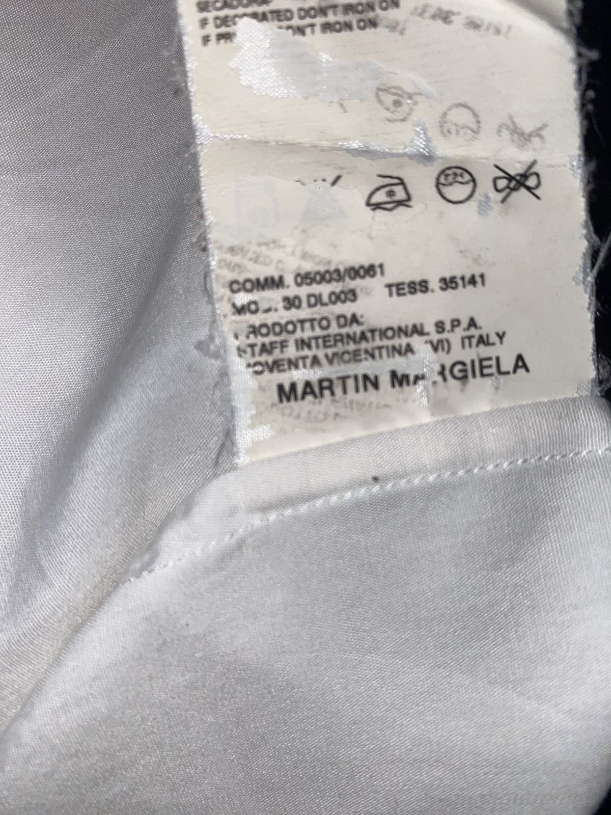Maison Margiela Maison Margiela White Button Up Size US M / EU 48-50 / 2 - 5 Thumbnail
