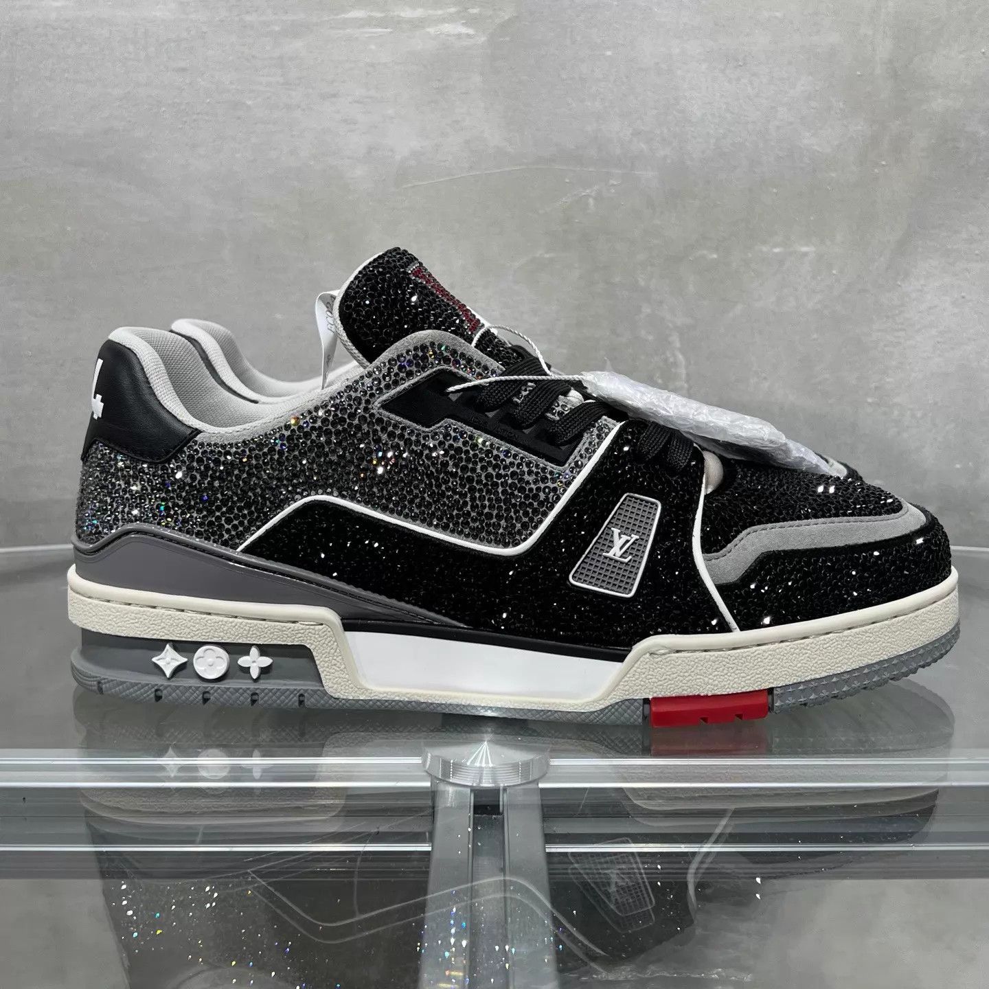 Louis Vuitton LV Trainer Pave Diamond Black Cement UK8/42 Size US 9 / EU 42 - 4 Thumbnail