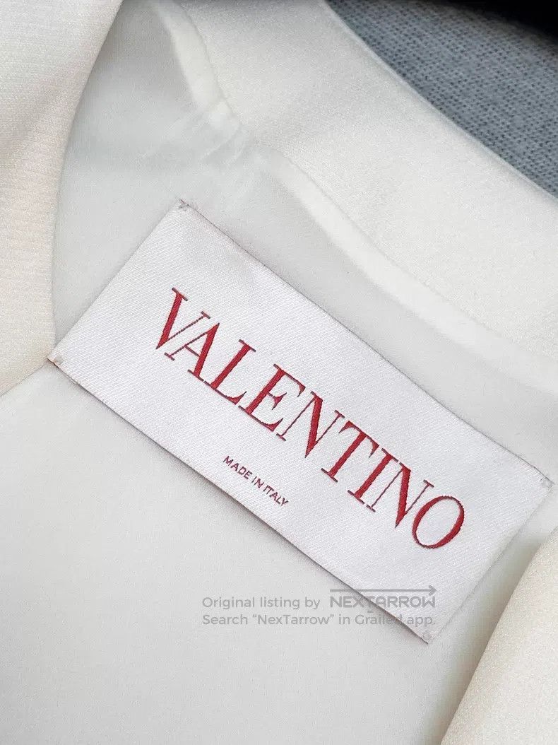 Valentino Valentino Hand-sewn three-dimensional floral embellishment Size L / US 10 / IT 46 - 3 Thumbnail
