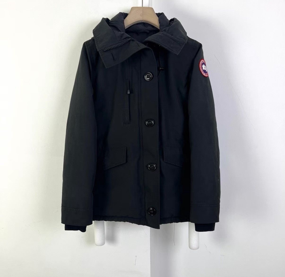 Canada Goose Canada Goose / Black Short Parka Down Jacket K12 Size S / US 4 / IT 40 - 1 Thumbnail