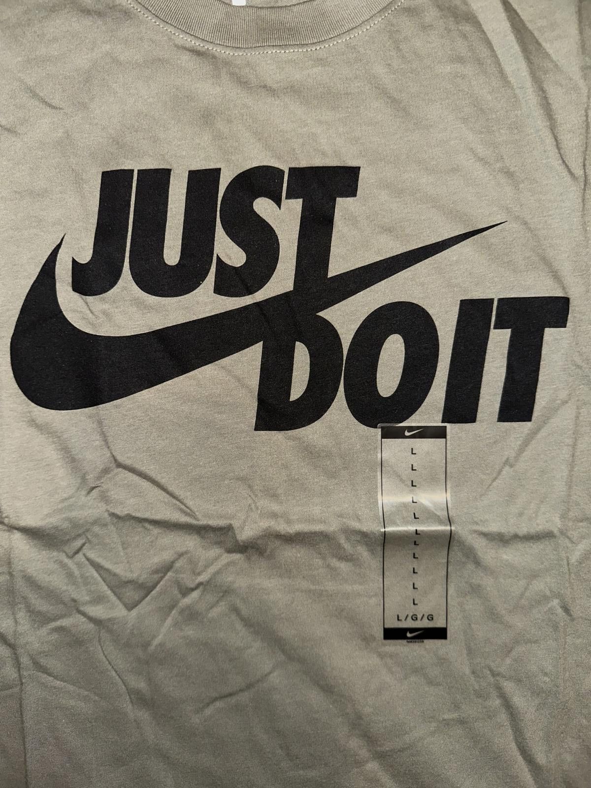 Nike Nike Sportswear Just Do It Graphic Tee T-Shirt Sample Size US L / EU 52-54 / 3 - 4 Thumbnail