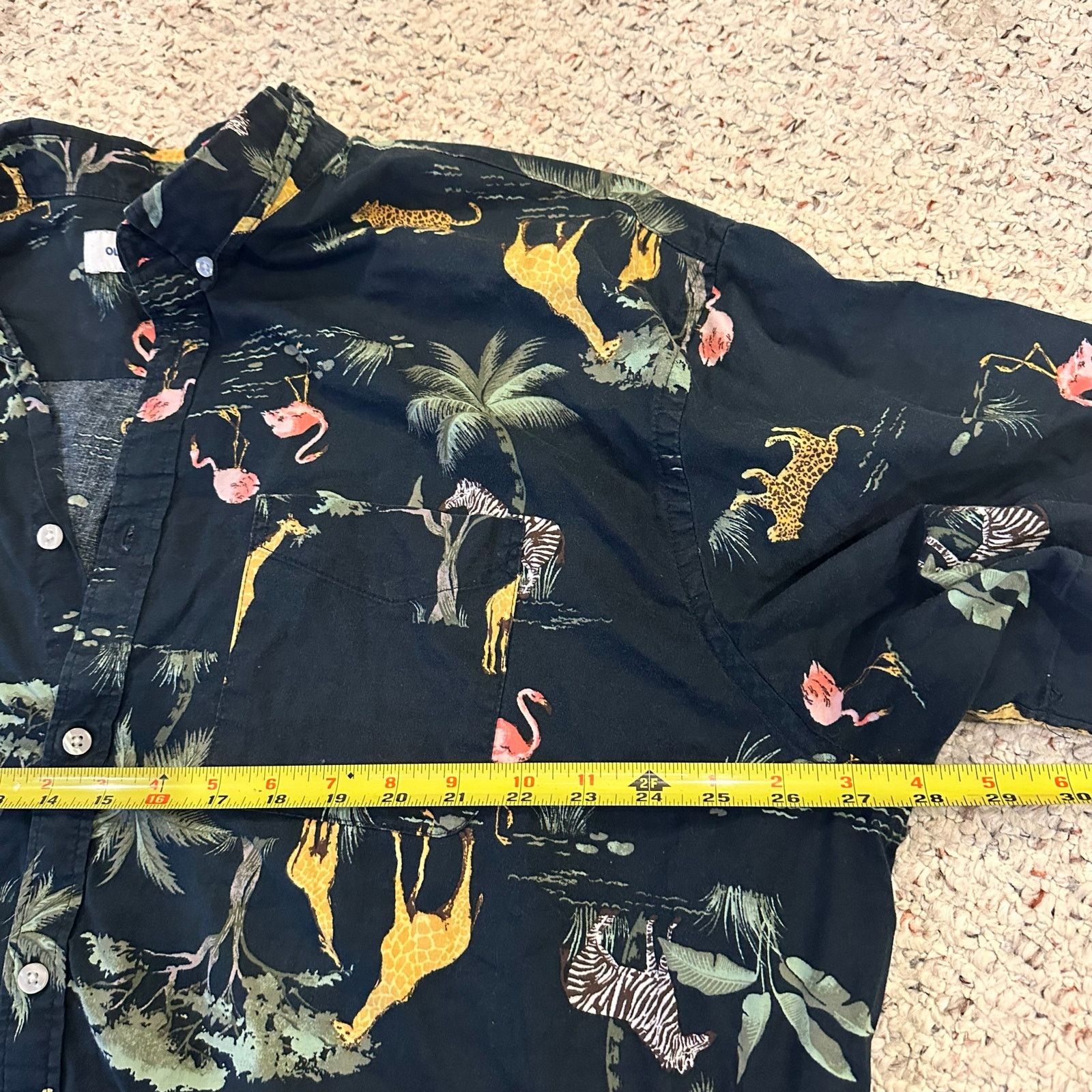 Old Navy Old Navy XXXL Safari Print Button Down Shirt Short Sleeve Size US XXL / EU 58 / 5 - 4 Thumbnail