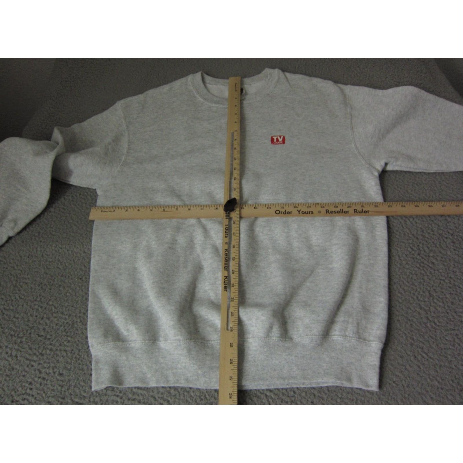 Vintage VINTAGE TV Guide Sweatshirt Mens Large Gray 90s Pullover Knit Logo Size US L / EU 52-54 / 3 - 5 Thumbnail