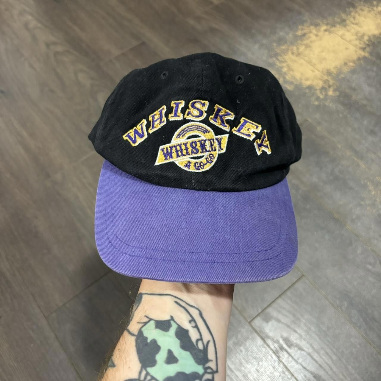 Designer Vintage Whiskey A Go Go Strap Back Hat 90s Size ONE SIZE - 1 Thumbnail