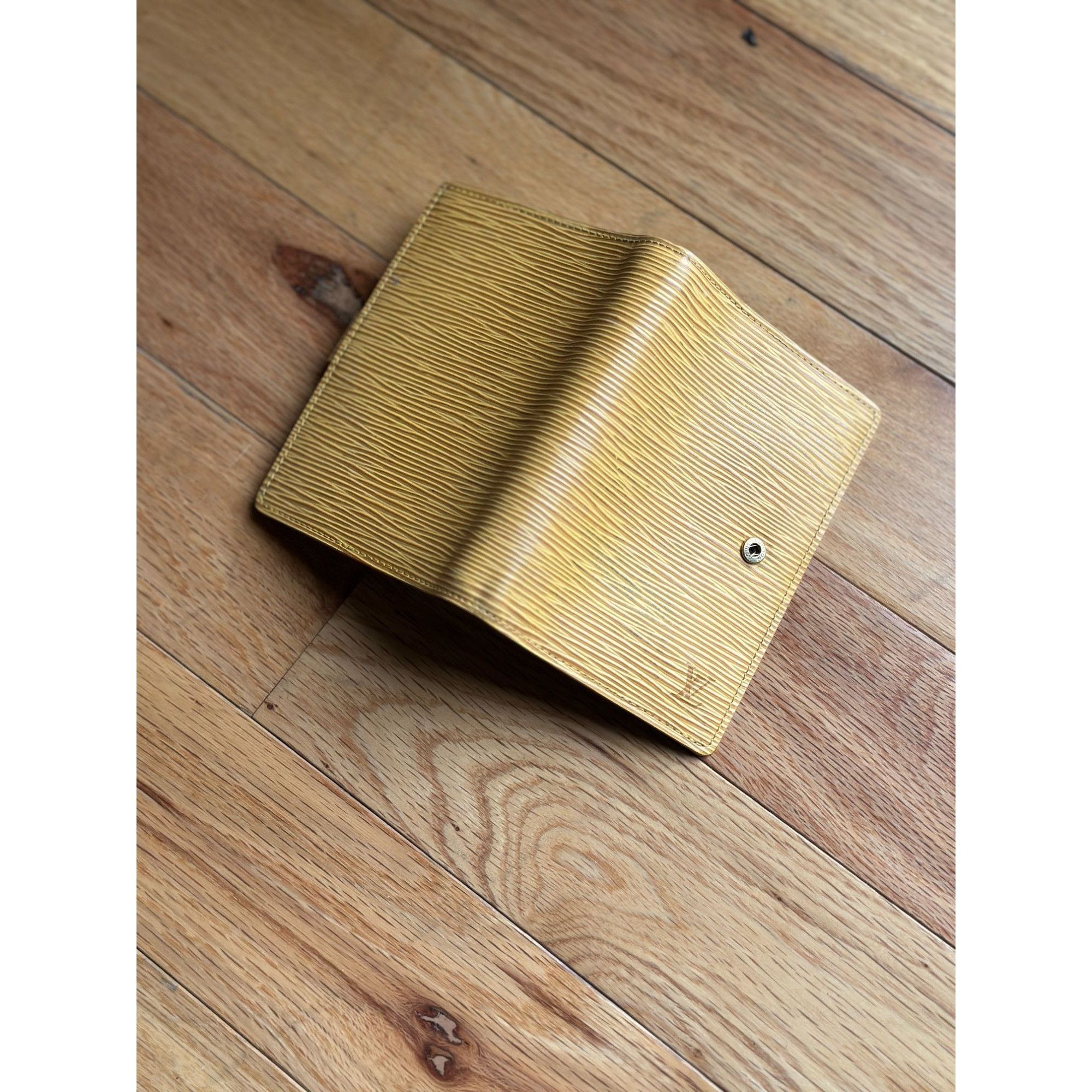 Louis Vuitton LOUIS VUITTON EPI AGENDA PM DAY PLANNER COVER YELLOW R20059 Size ONE SIZE - 9 Thumbnail