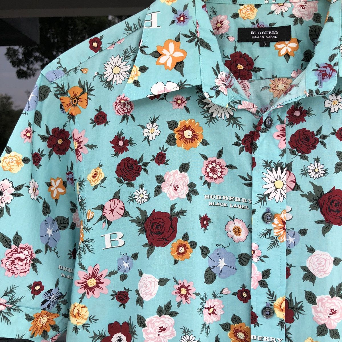 Burberry Burberry Black Label Flower Printed Short Sleeve Shirt Size US M / EU 48-50 / 2 - 2 Thumbnail