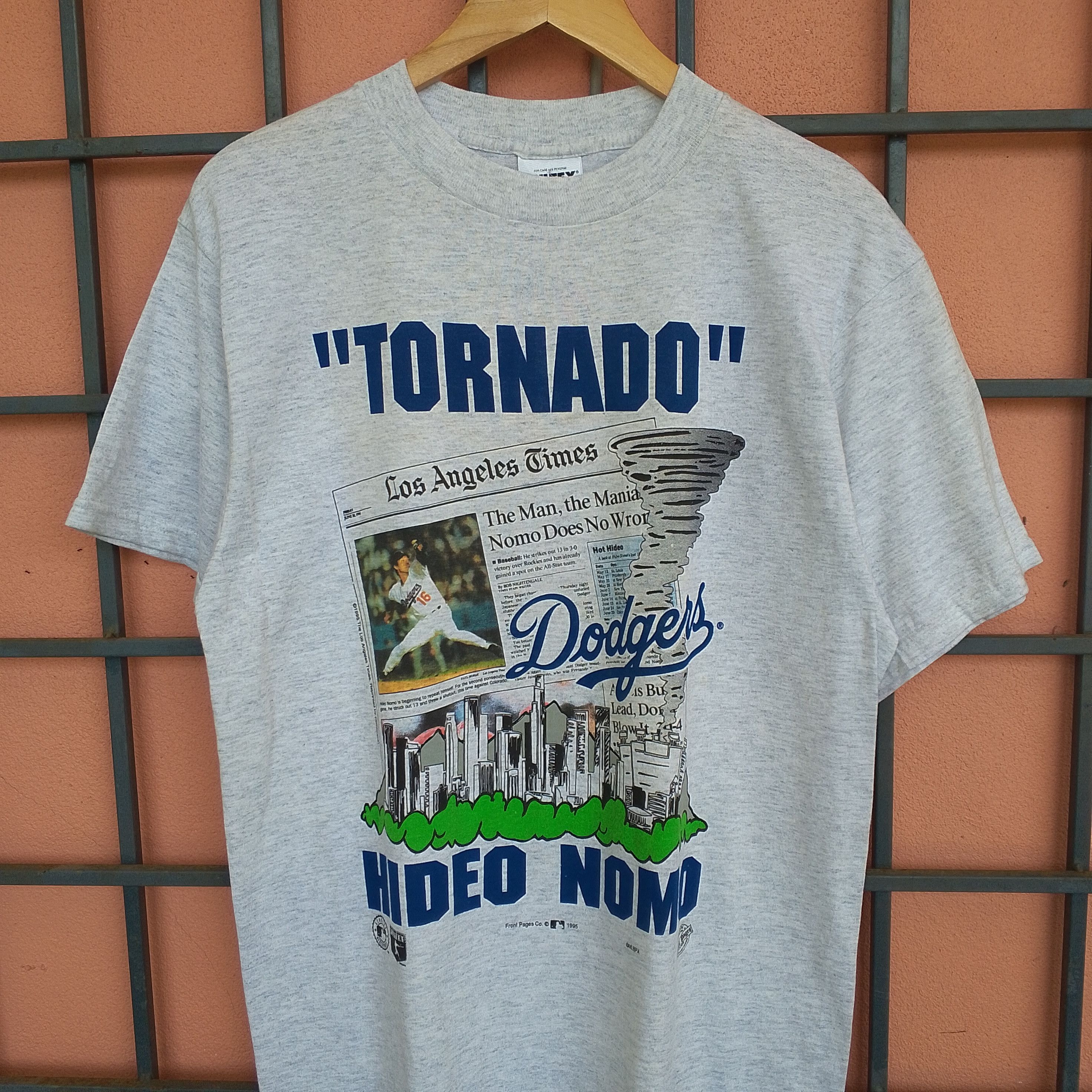 MLB Vintage Deadstock 1995 Hideo Nomo Dodgers Tee Size US M / EU 48-50 / 2 - 3 Thumbnail