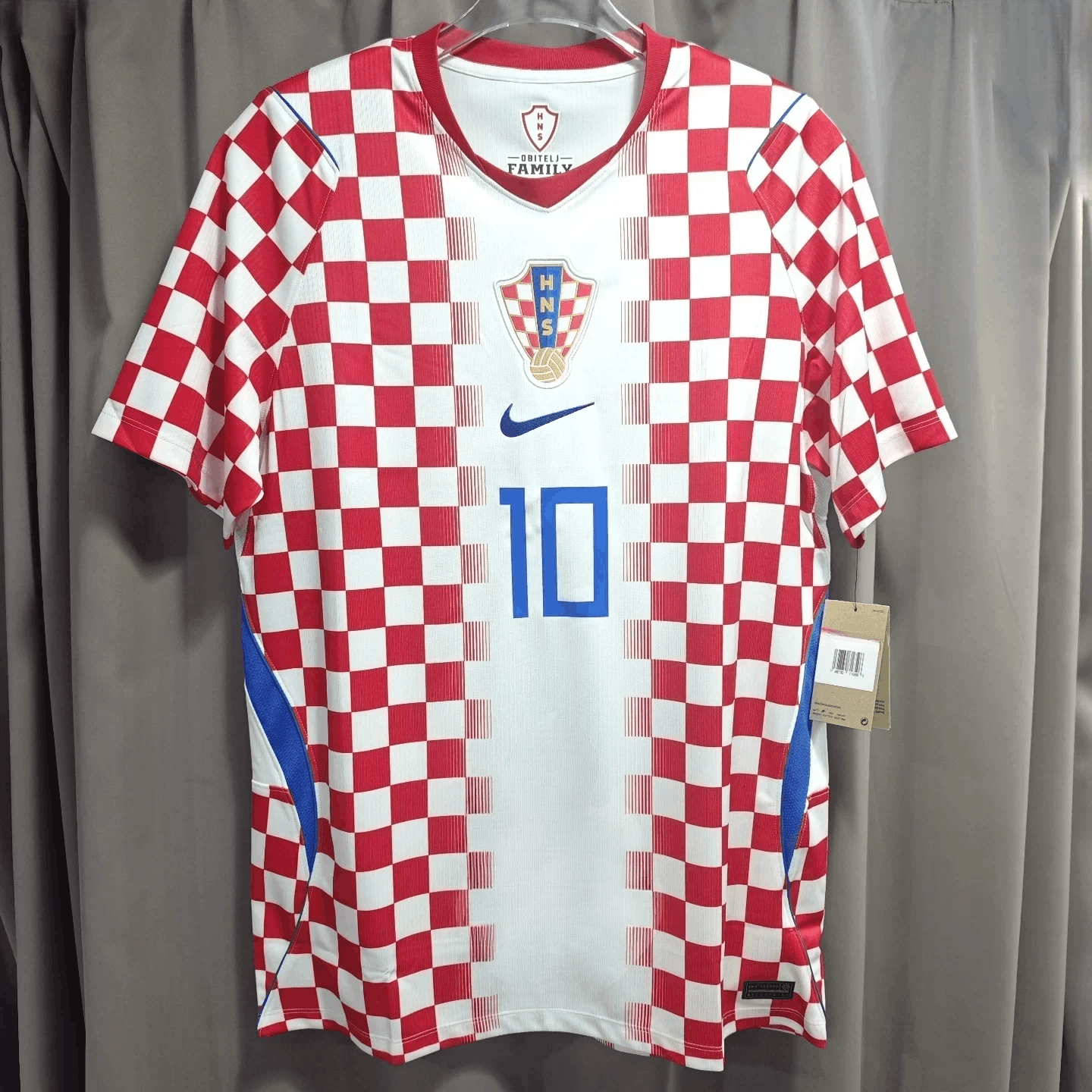 Other 10 Luka Modrić Jersey Croatia Soccer Jersey Size US XL / EU 56 / 4 - 2 Thumbnail