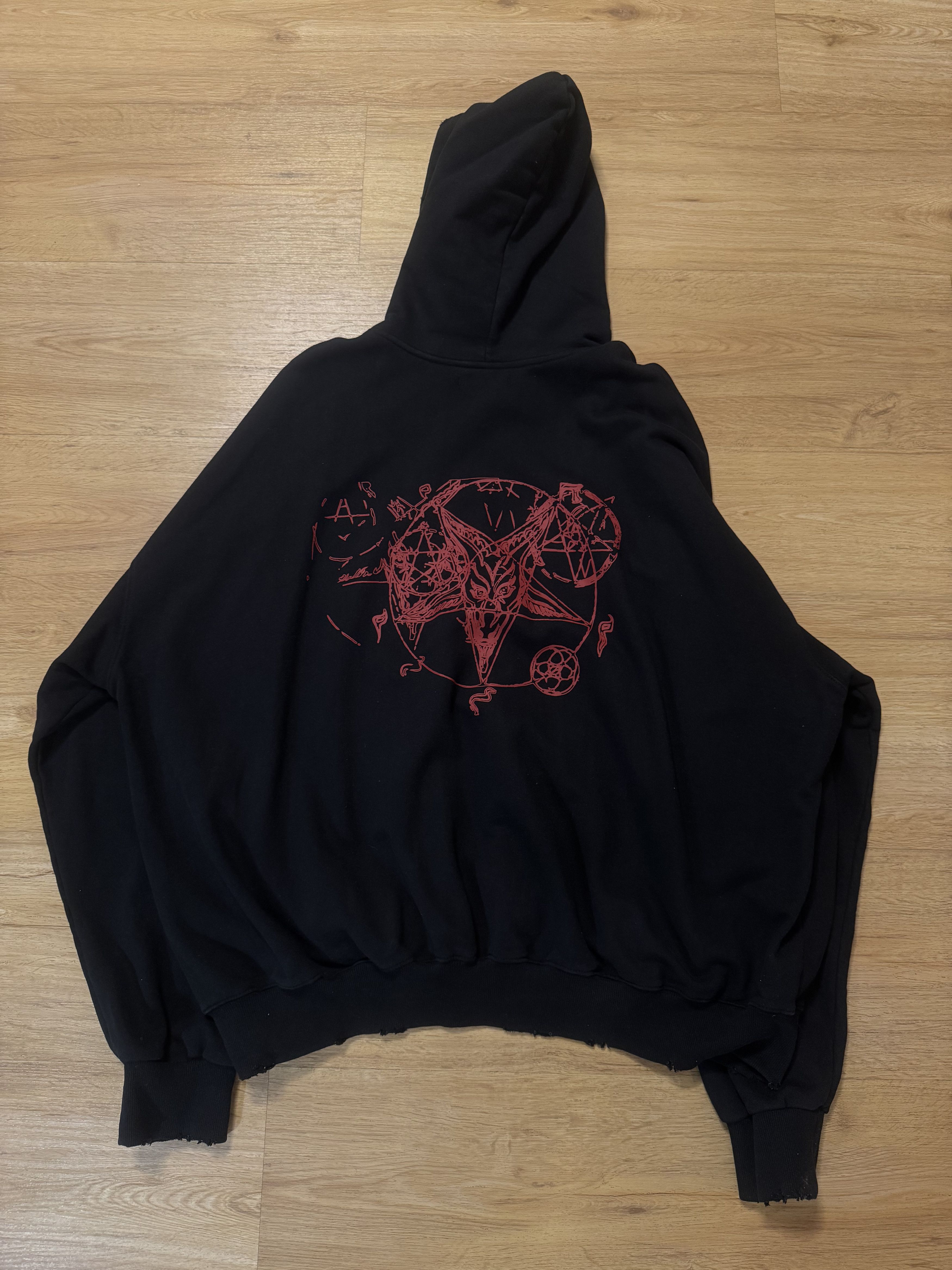 Emostanceclub x Undermycar hoodie