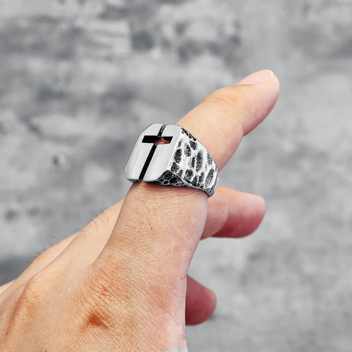 Jewelry Hollow Cross Ring Streetwear Jewelry Fashion Gift Size ONE SIZE - 3 Thumbnail