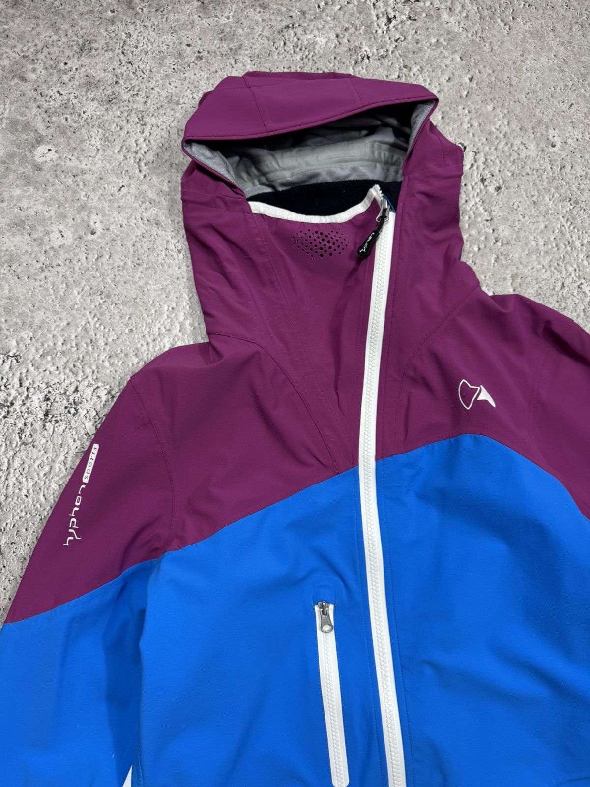 Other Hyphen Sports Women’s Outdoor Hooded Waterproof Shell Jacket Size M / US 6-8 / IT 42-44 - 4 Thumbnail