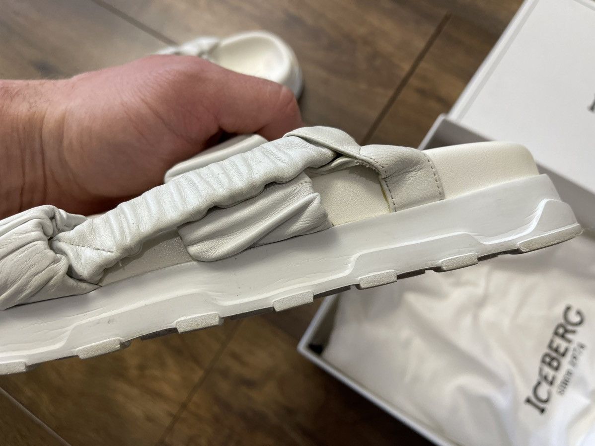 Iceberg Iceberg White Leather Sandals EU 38 Womens Platform Slides Size US 7 / IT 37 - 6 Thumbnail