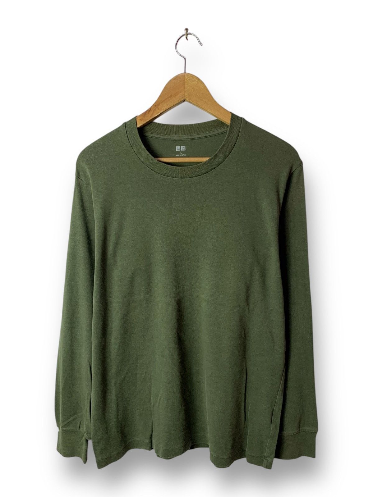 Japanese Brand × Uniqlo 🔥 Uniqlo Longsleeves Tee Olive Green Size US L / EU 52-54 / 3 - 1 Thumbnail