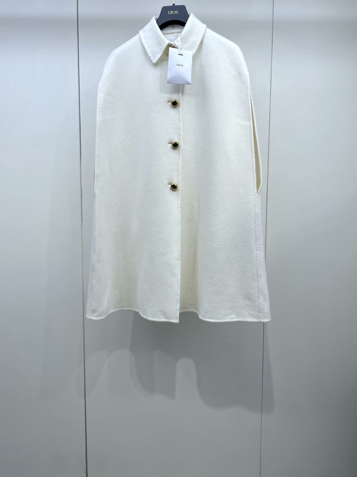 Dior Dior Double-sided Cashmere Gold Button Cape Size XXS / US 00 / IT 34 - 1 Thumbnail