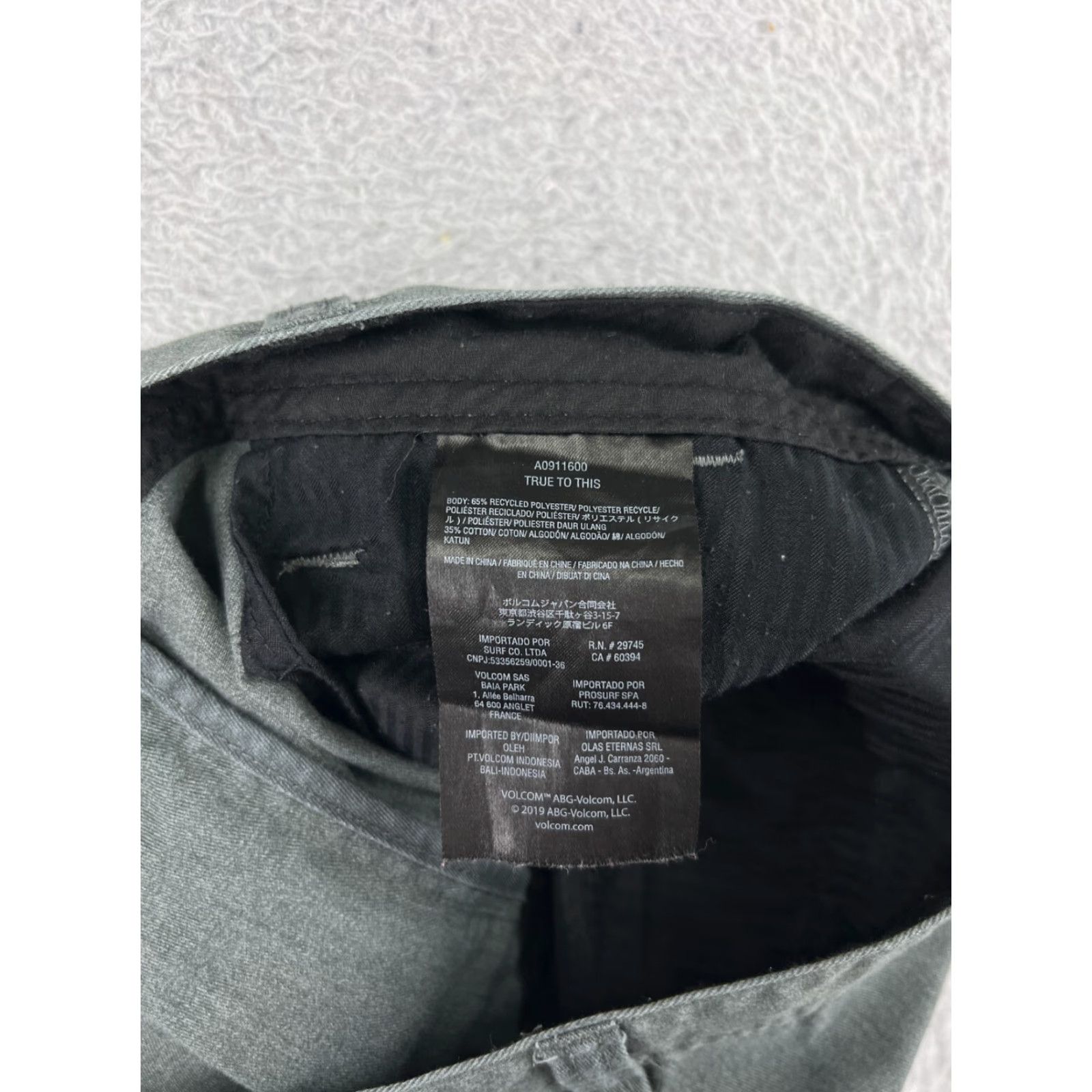 Volcom Volcom Shorts Mens 32 Gray Polyester Blend Skate Baseball Beach Chino Zip Fly Size US 32 / EU 48 - 4 Thumbnail