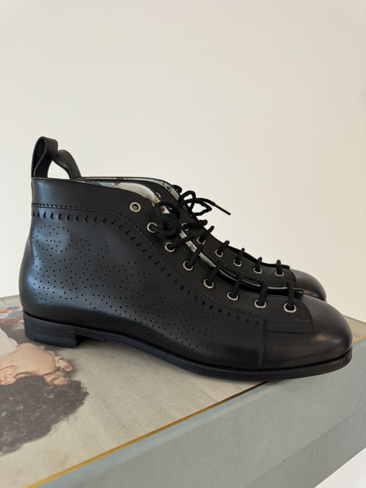 Gucci GUCCI PERFORATED LEATHER JAKARTA BOOTS Size US 9 / EU 42 - 5 Thumbnail