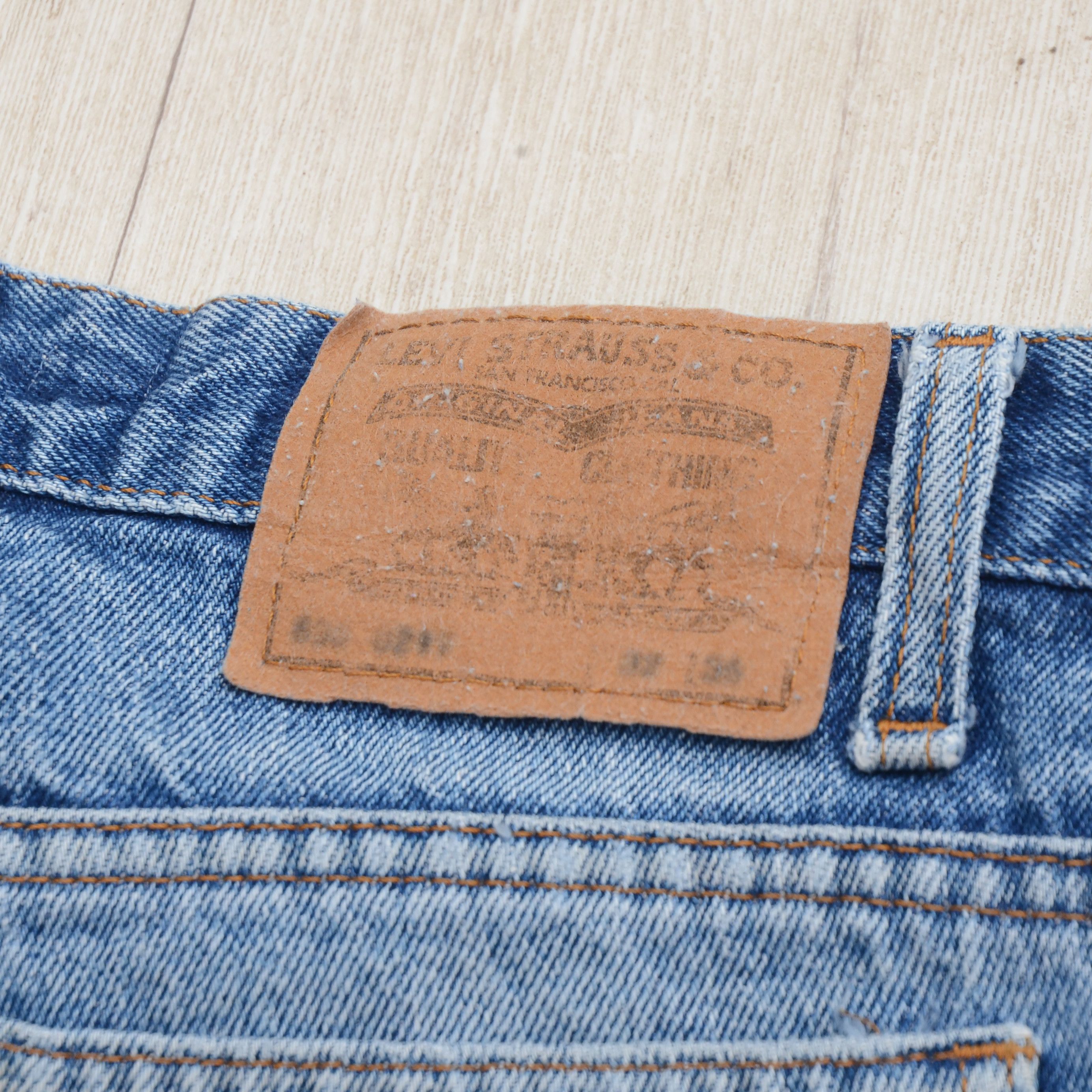 Levi's Vintage Levis Distressed Jeans Orange Tab Boot 80s Y2K Size US 30 / EU 46 - 13 Thumbnail