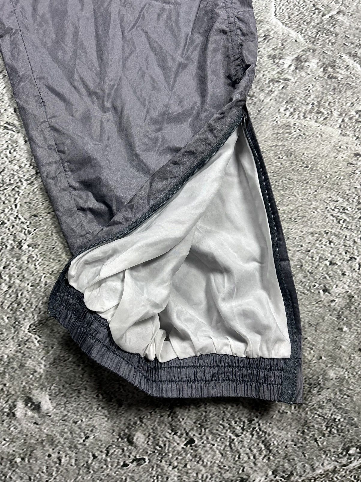 Adidas × Vintage Adidas track suit grey white pants windbreaker vintage Size US XL / EU 56 / 4 - 17 Thumbnail