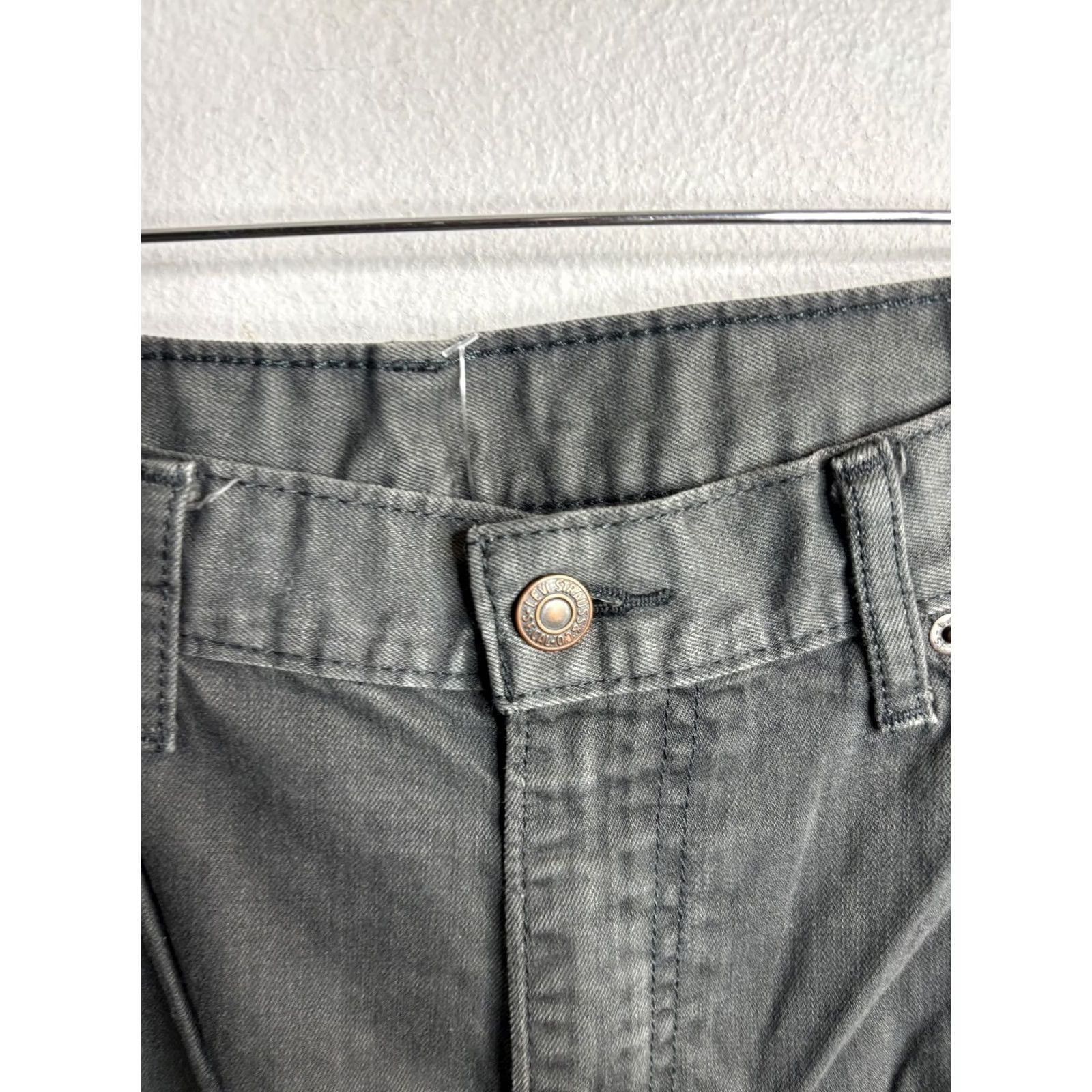 Levi's Levi's 505 Jeans Mens 38x32 Gray High Rise Straight Leg Denim Classic White Tab Size US 38 / EU 54 - 5 Thumbnail