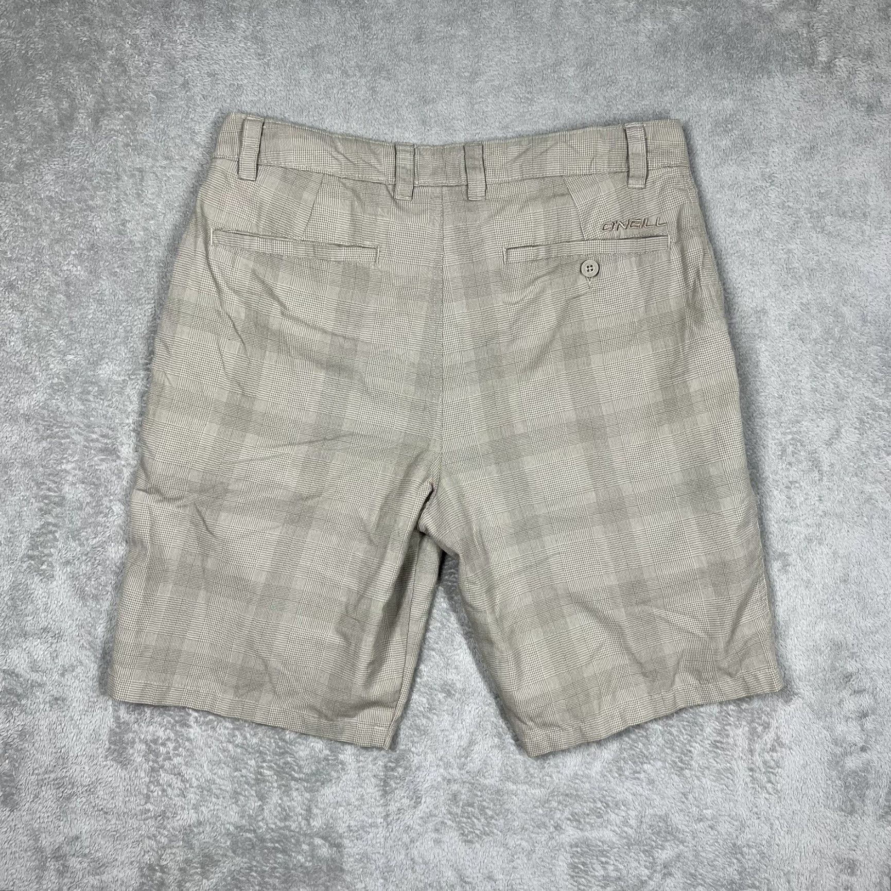 O'Neill O'Neill Chino Shorts Men's Size 32 Tan Beige Check Relaxed Fit 9” Inseam EUC Size US 32 / EU 48 - 6 Thumbnail