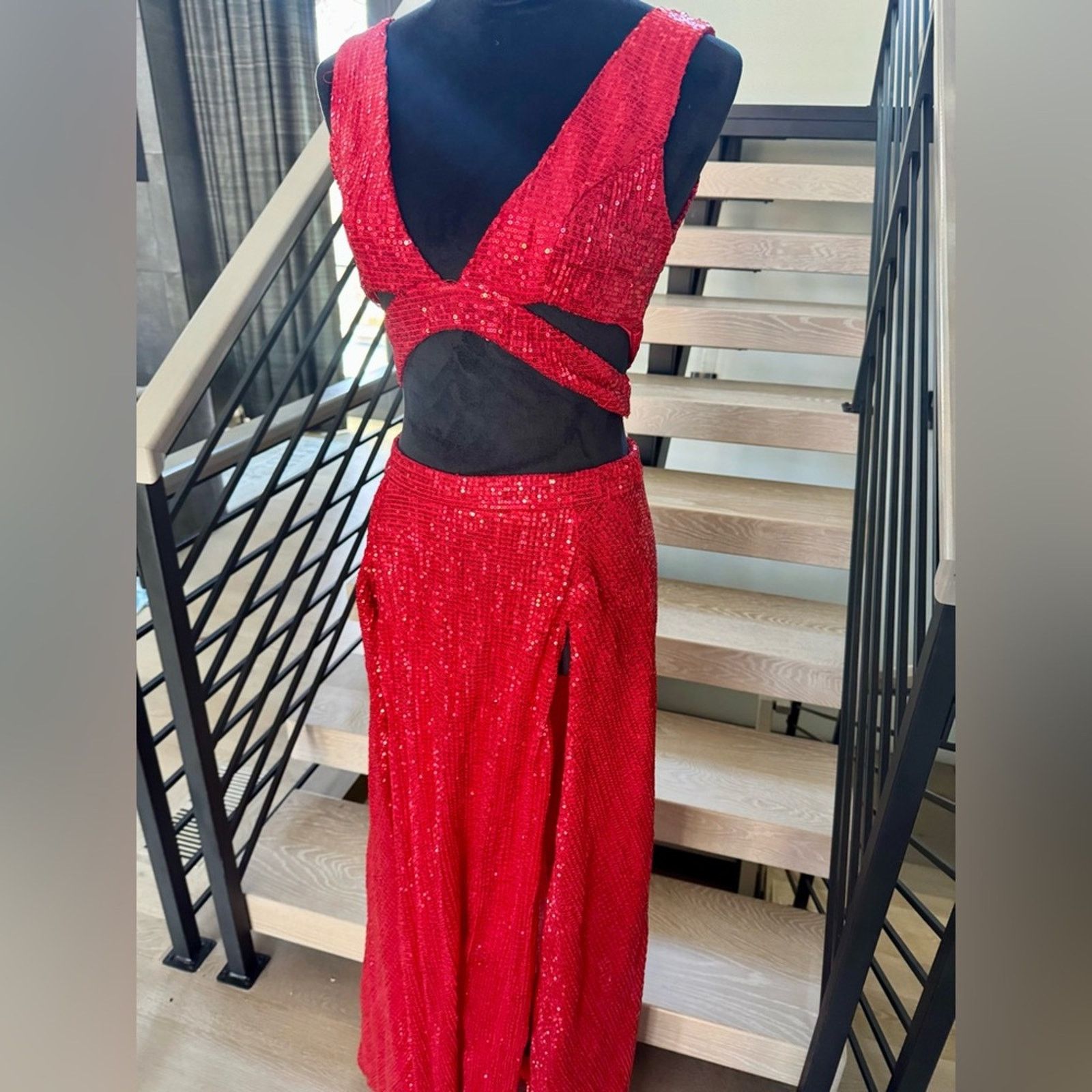 Other New Abyss by Abby Dazzling Red Backless Evening Gown size XS Size XS / US 0-2 / IT 36-38 - 9 Thumbnail