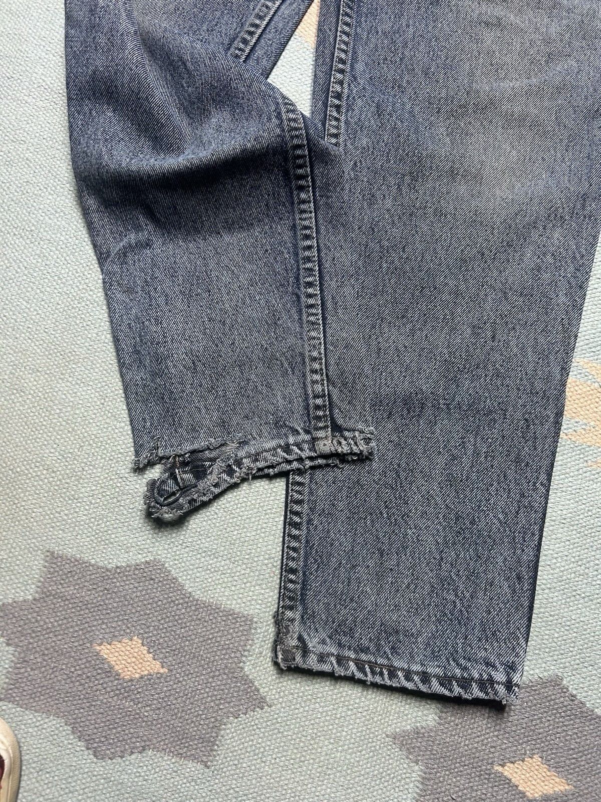 Vintage 90s Levi’s silvertab jeans dark tapered distressed USA 27x33 Size 27" / US 4 / IT 40 - 2 Thumbnail