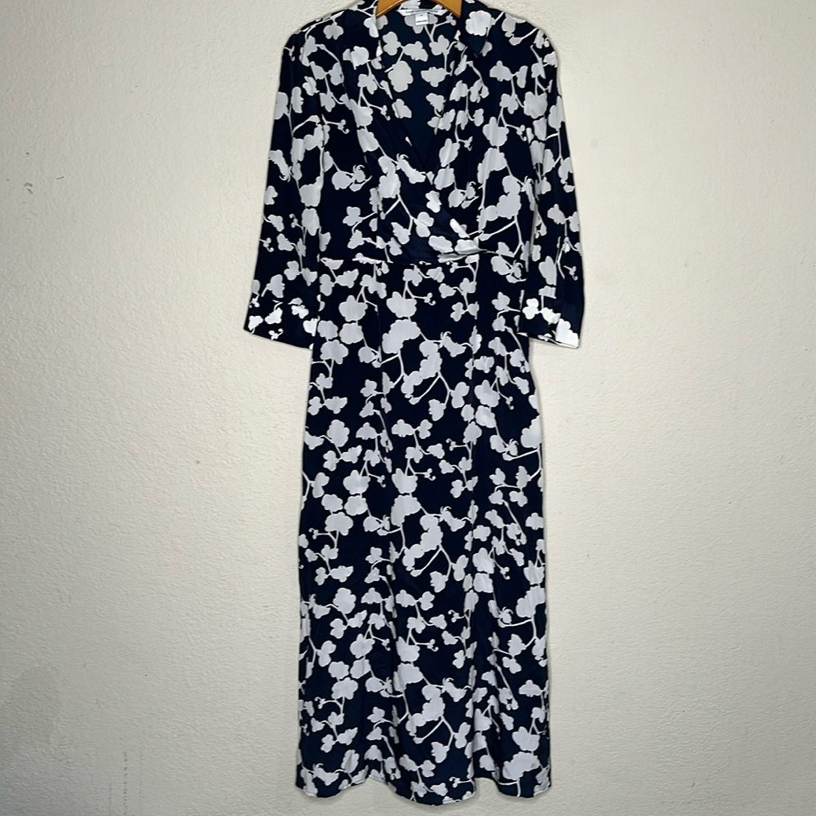 NWOT Diane Von Furstenberg Silk Faux Wrap Dress Floral Sz 6