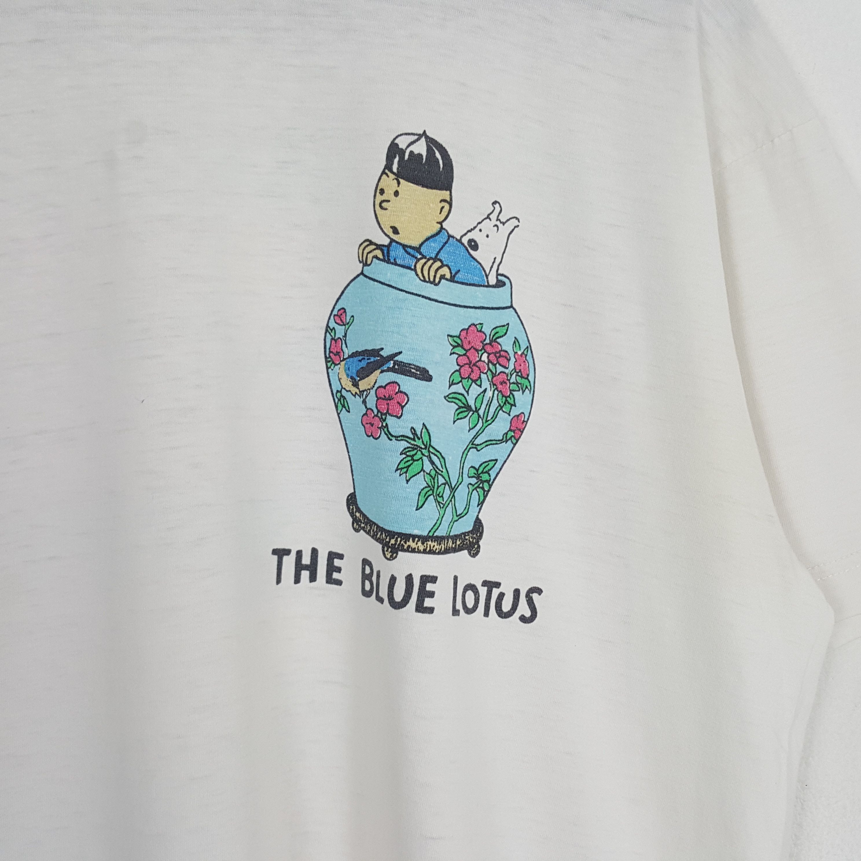 Vintage Vintage Tintin The Blue Lotus Tshirt Size US L / EU 52-54 / 3 - 4 Thumbnail