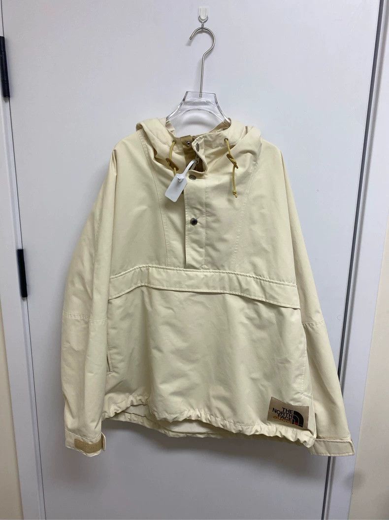 Gucci Gucci Beige half-zipped windbreaker jacket Size US M / EU 48-50 / 2 - 1 Thumbnail