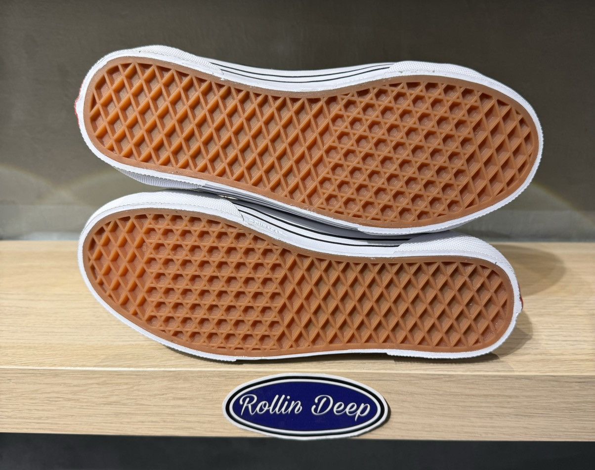 Supreme × Vans Vans Sid x Supreme “Fuck Em” Size US 7.5 / EU 40-41 - 6 Thumbnail