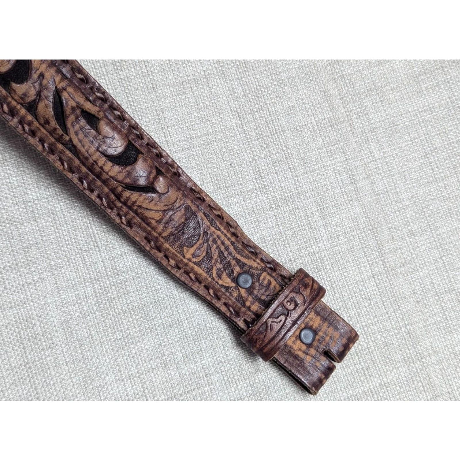 Vintage VINTAGE Justin belt TOOLED cowhide leather 38 western CUT-OUT belt Mens Brown Rodeo 1-1/2" width Size 38 - 3 Thumbnail