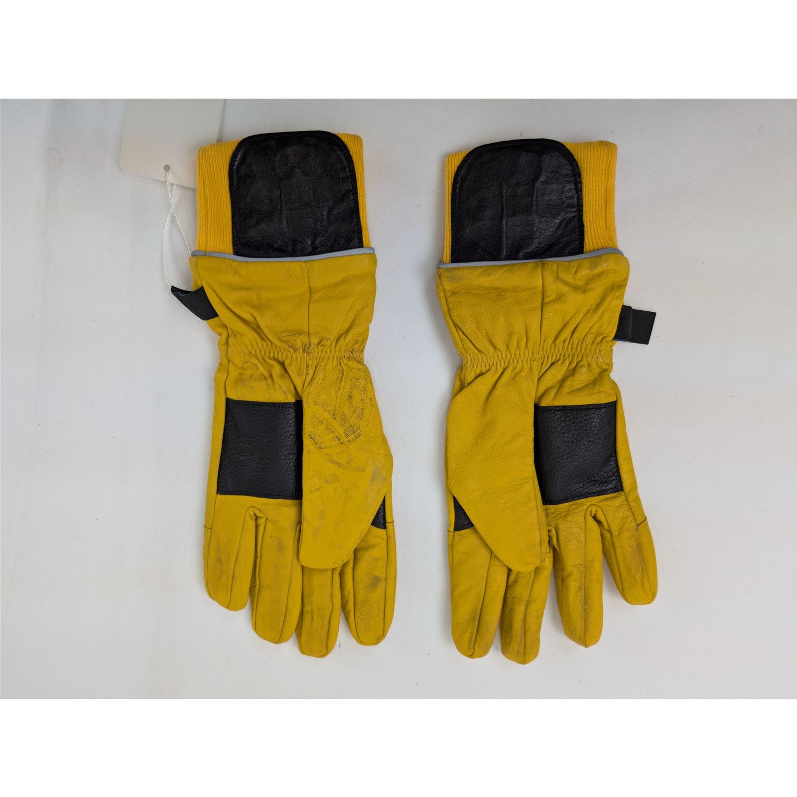 Off-White o1rshd1 Size: 10 / Distressed Logo Rib Cuff Gloves in Yellow Size ONE SIZE - 5 Thumbnail