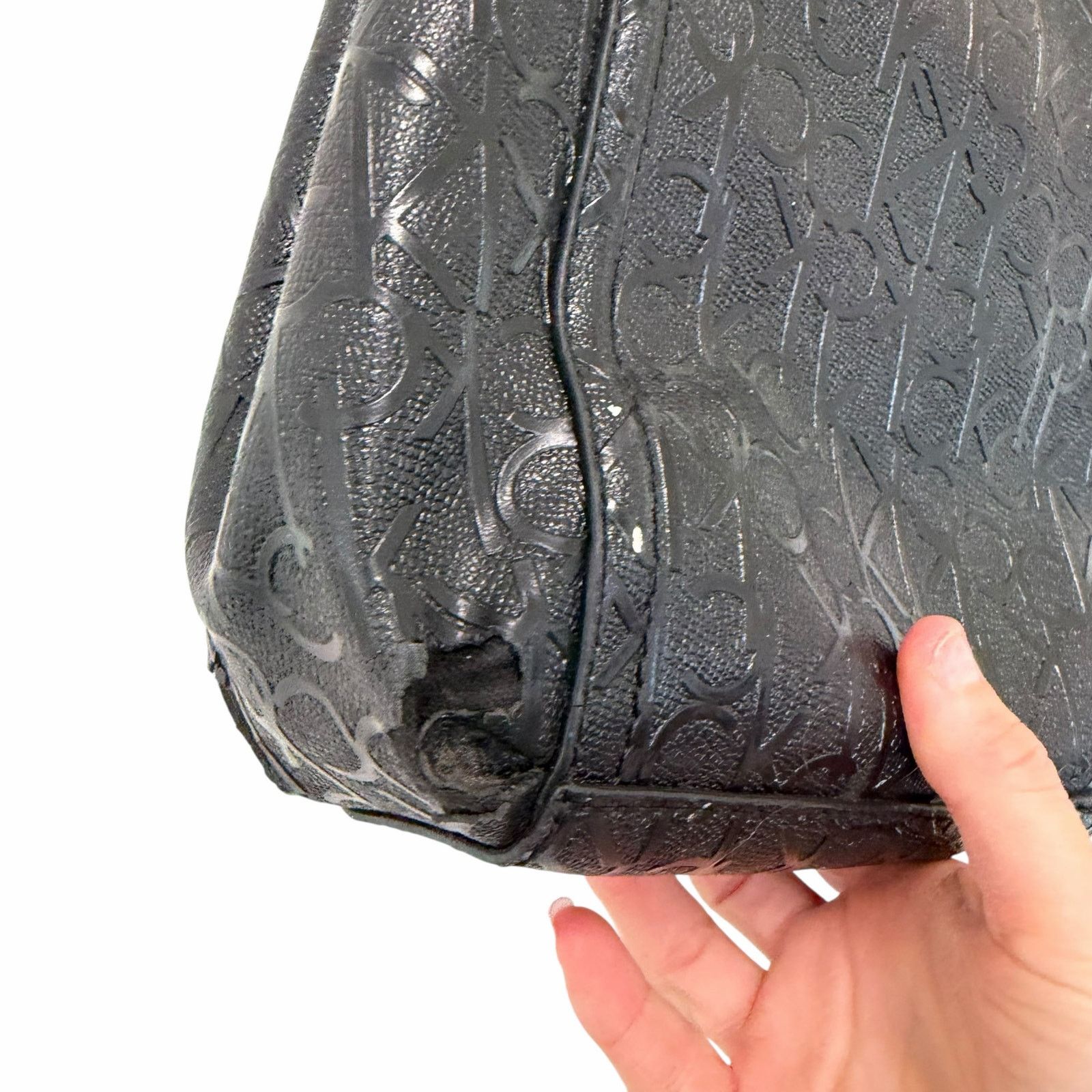 Calvin Klein Calvin Klein Black Monogram Patent Leather Handbag Size ONE SIZE - 6 Thumbnail