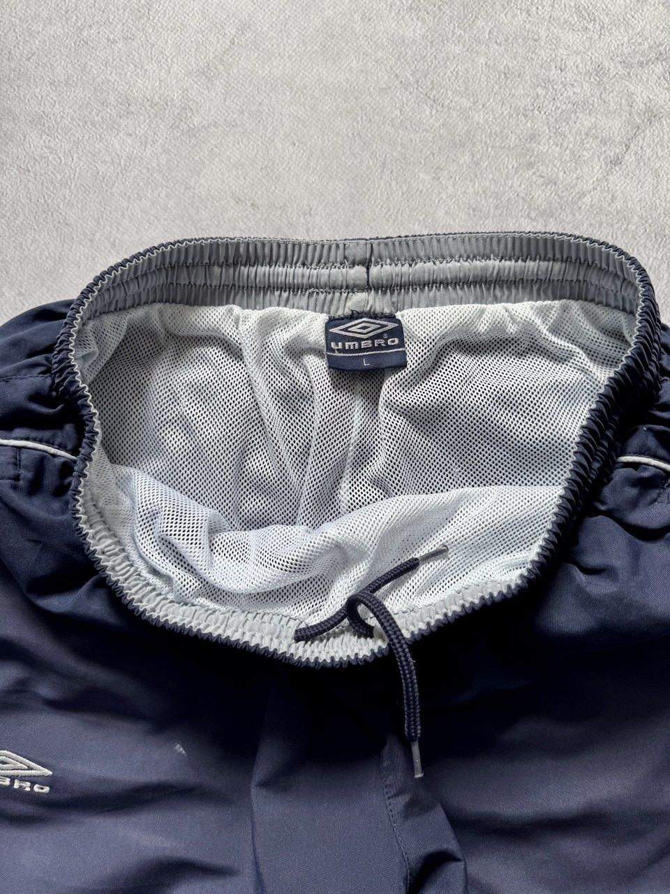 Umbro Umbro Vintage Y2k Baggy Nylon Sweatpants Big Logo Parachute Size US 34 / EU 50 - 8 Thumbnail
