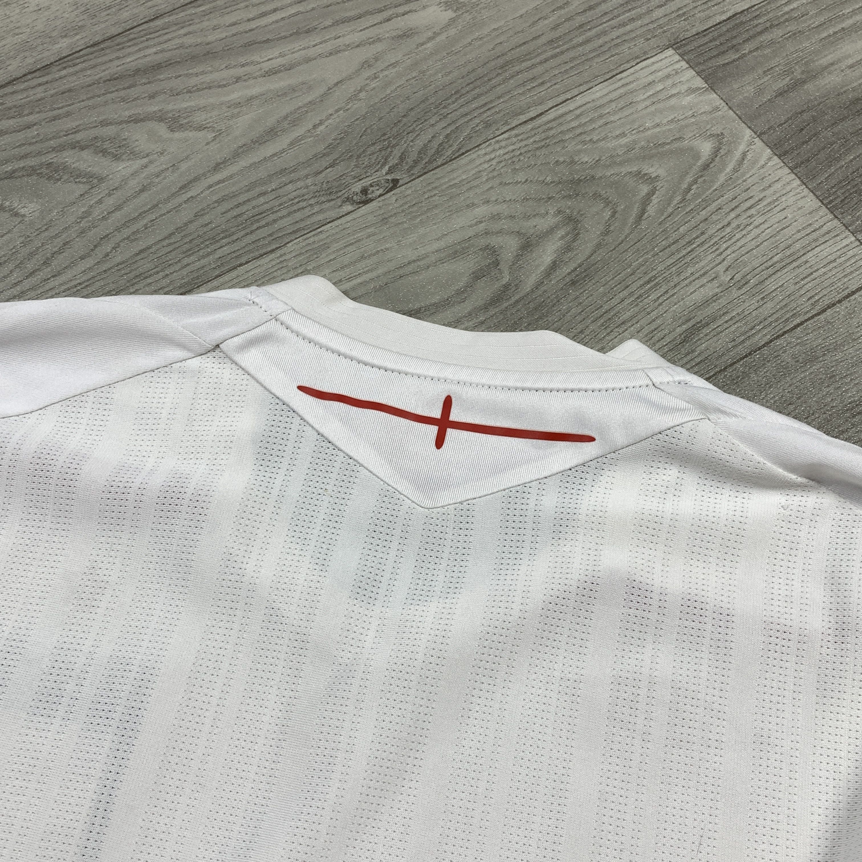 Umbro Vintage Umbro England Football Jersey 2007-2009 Tee Shirt Size US L / EU 52-54 / 3 - 10 Thumbnail