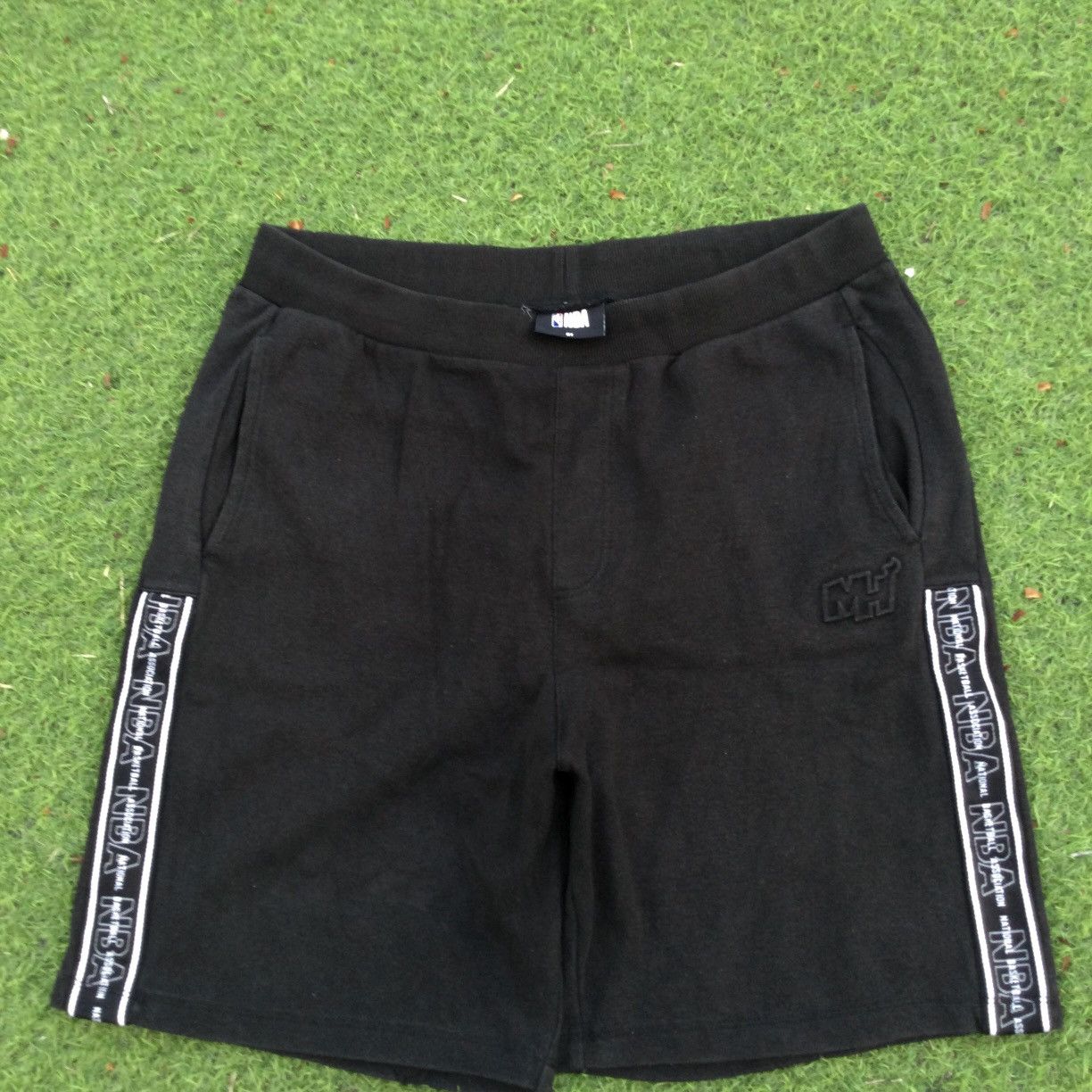 NBA NBA shorts Size US 34 / EU 50 - 1 Thumbnail