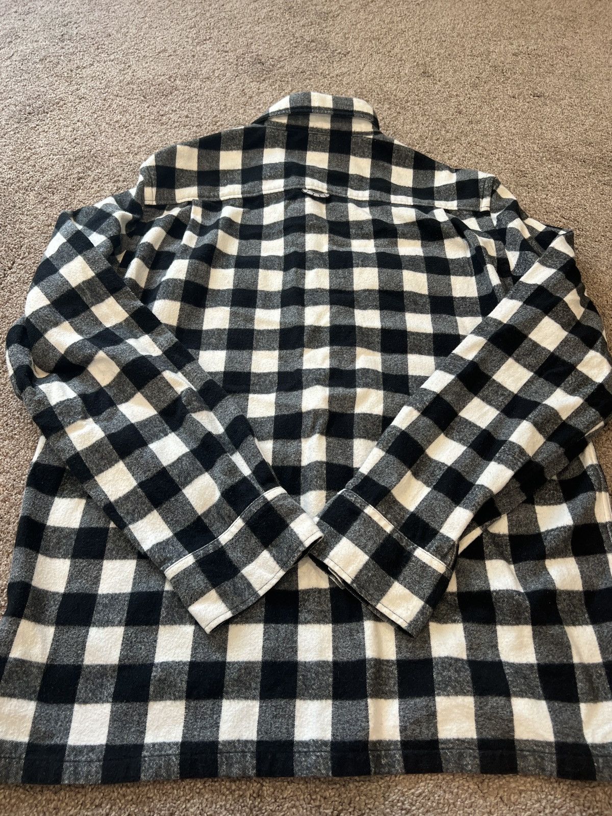 Original Fake Like new original fake OF kaws long sleeve shirt size 3 Size US L / EU 52-54 / 3 - 5 Thumbnail