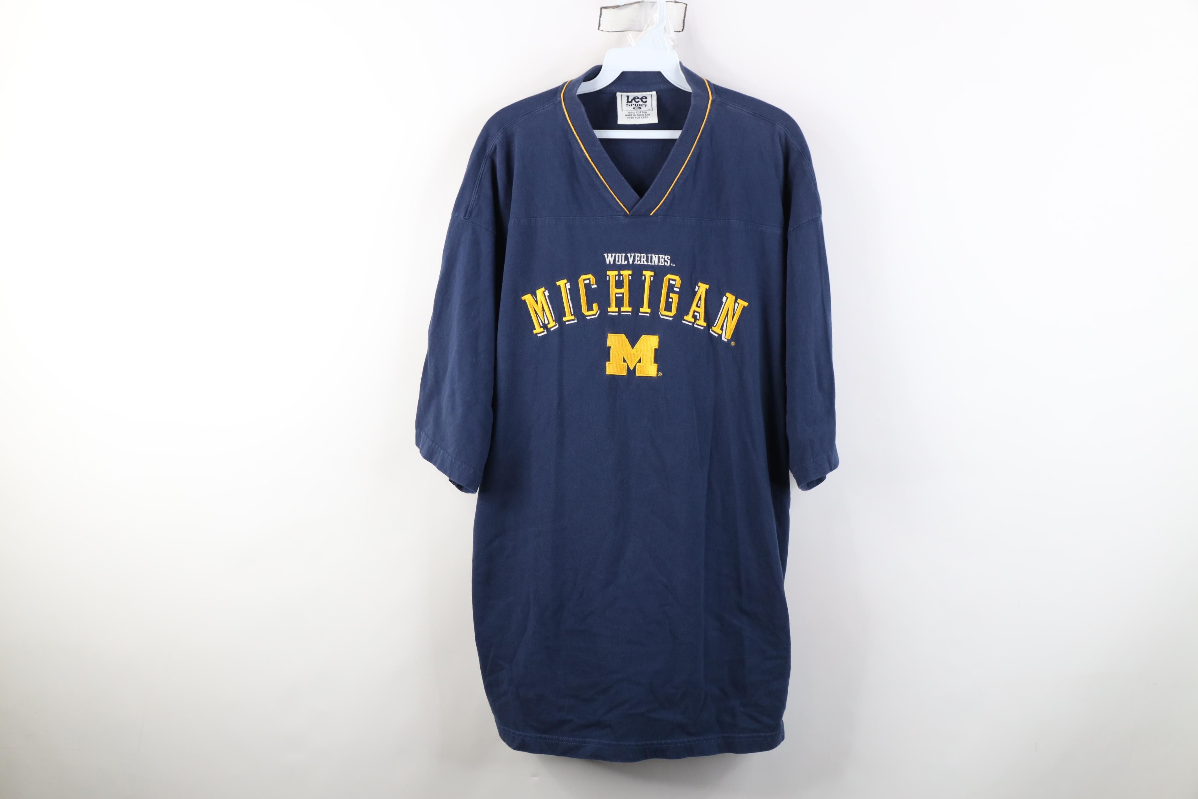 Vintage Vintage 90s University of Michigan Naked Mile 1998 T-Shirt 