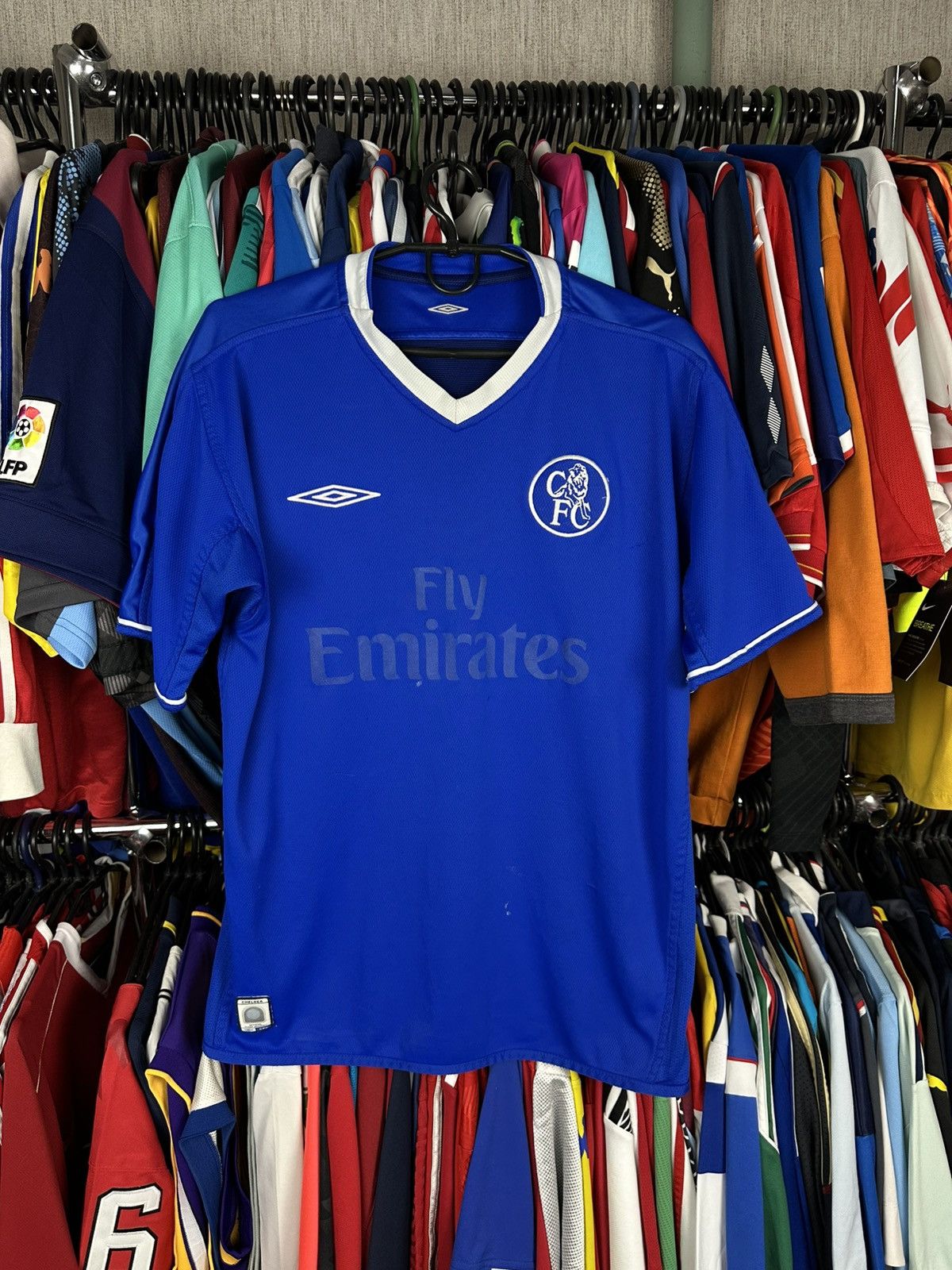 Umbro Chelsea 2003-05 Reversibl Football Shirt Soccer Jersey Umbro Size US M / EU 48-50 / 2 - 10 Thumbnail