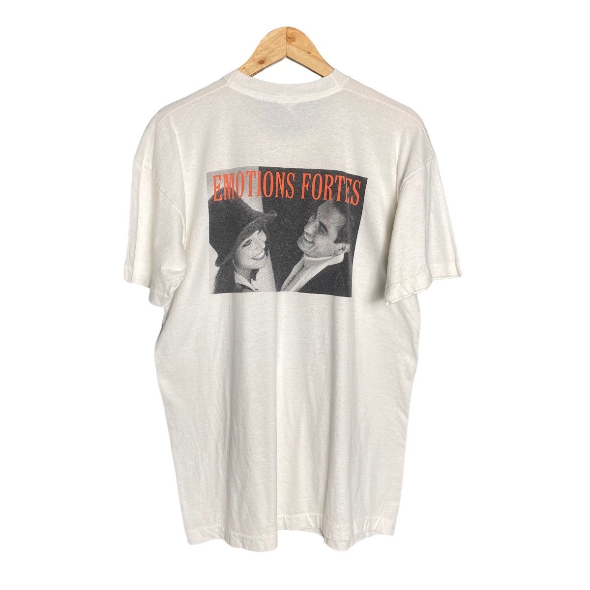 Vintage 90s Emotions Fortes Casino de Royat Art Tee