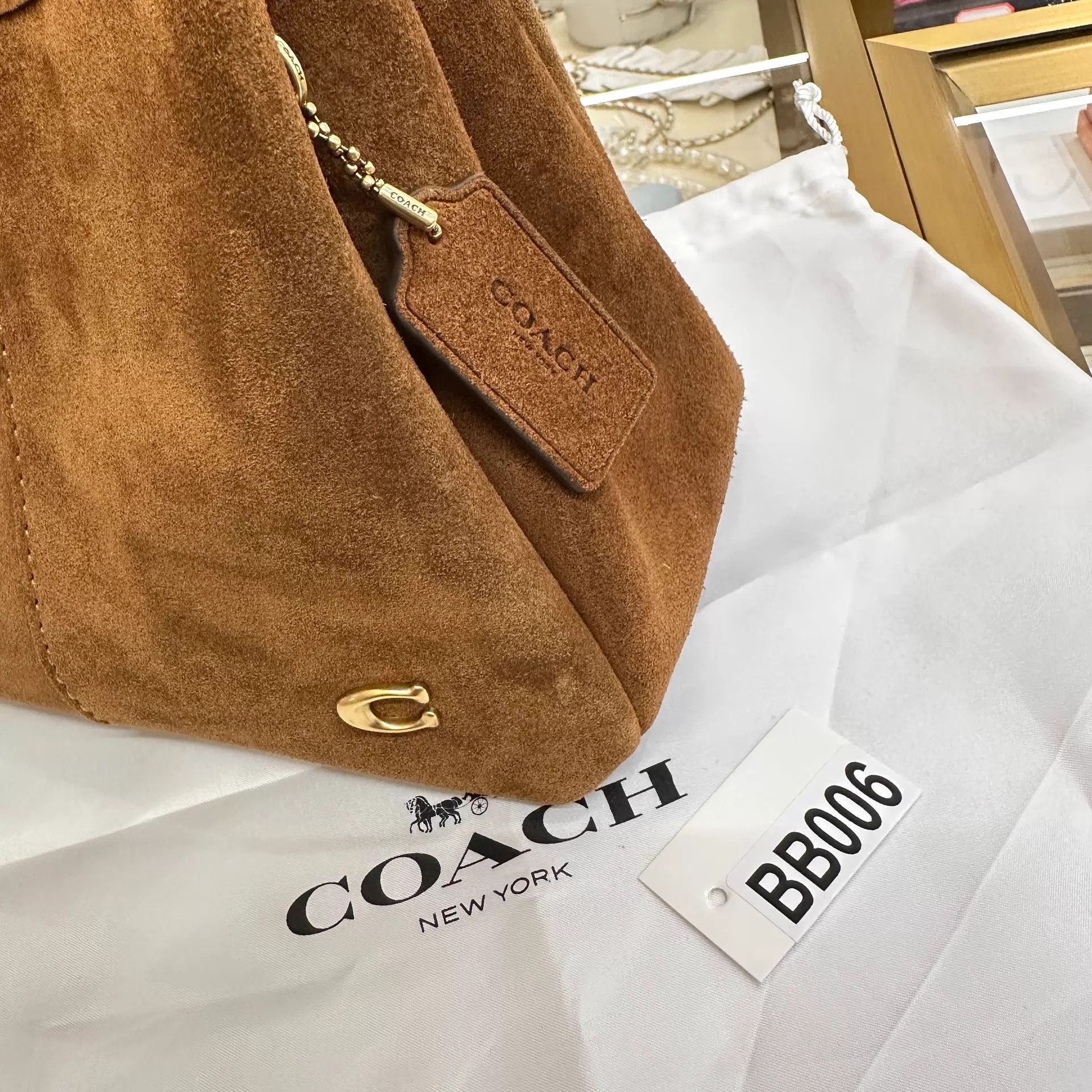 Coach Coach Lana23 Suede Tote 23x14x18 Size ONE SIZE - 8 Thumbnail