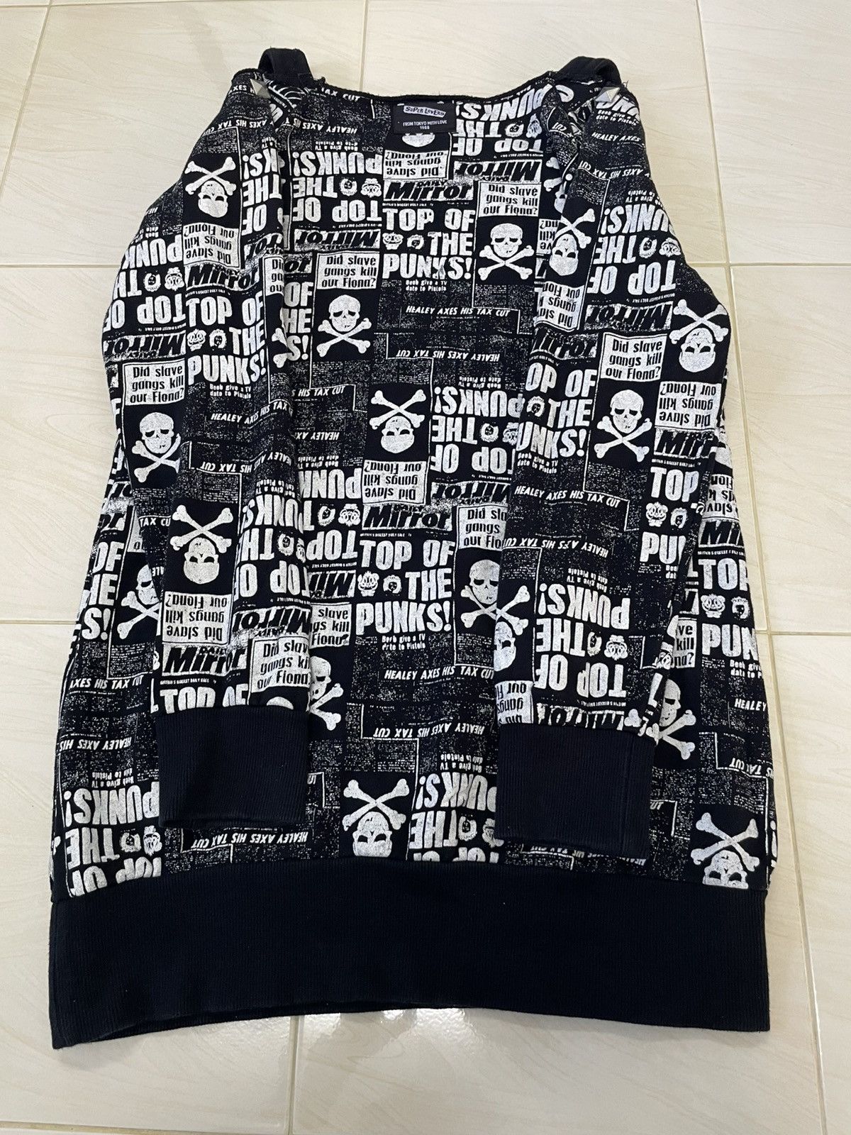 Super Lovers RARE🔥SUPER LOVERS PUNK ROCK FULLPRINT SWEASHIRT Size US M / EU 48-50 / 2 - 10 Thumbnail