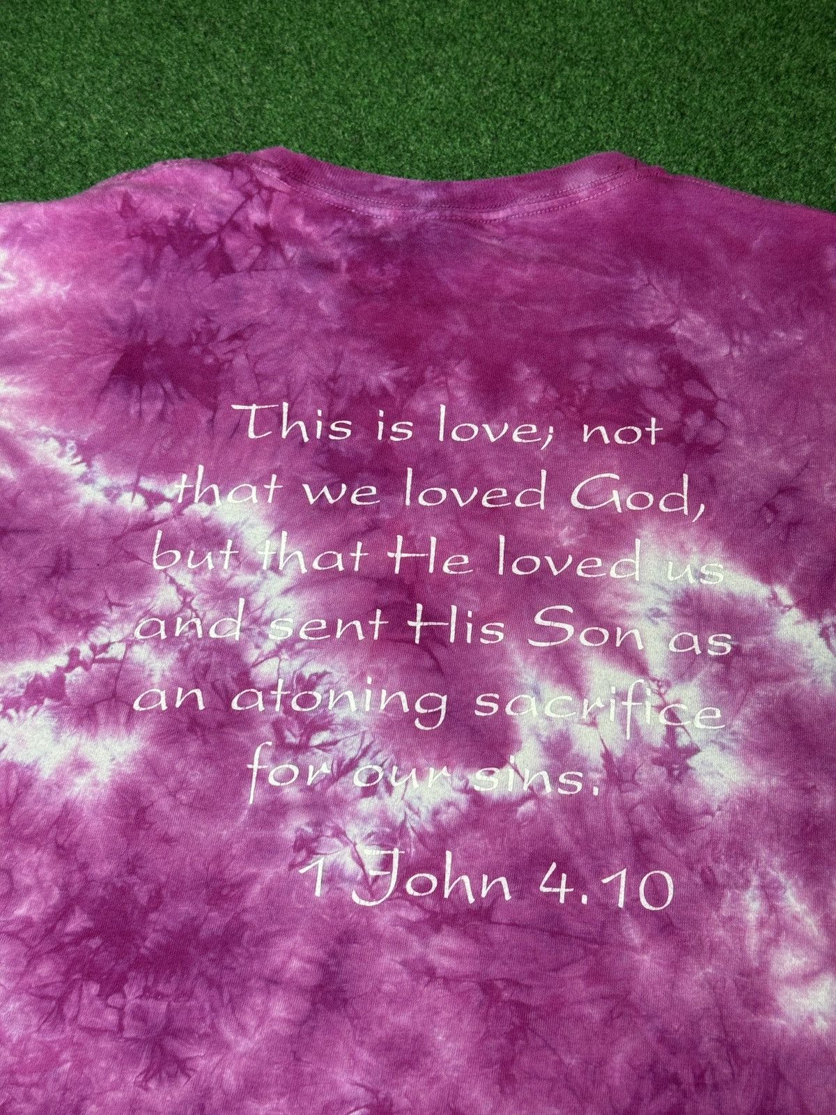 Vintage Love God Jesus Tee John 4:10 Tie Dye M/L 21x29 T Shirt Size US L / EU 52-54 / 3 - 5 Thumbnail